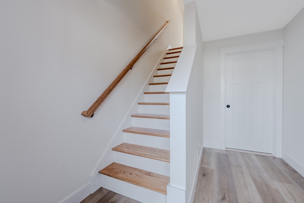 112 Genest St # 16
