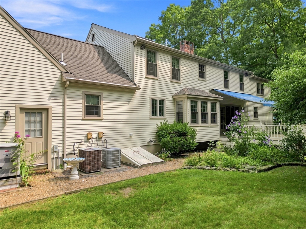 45 Boxwood Lane
