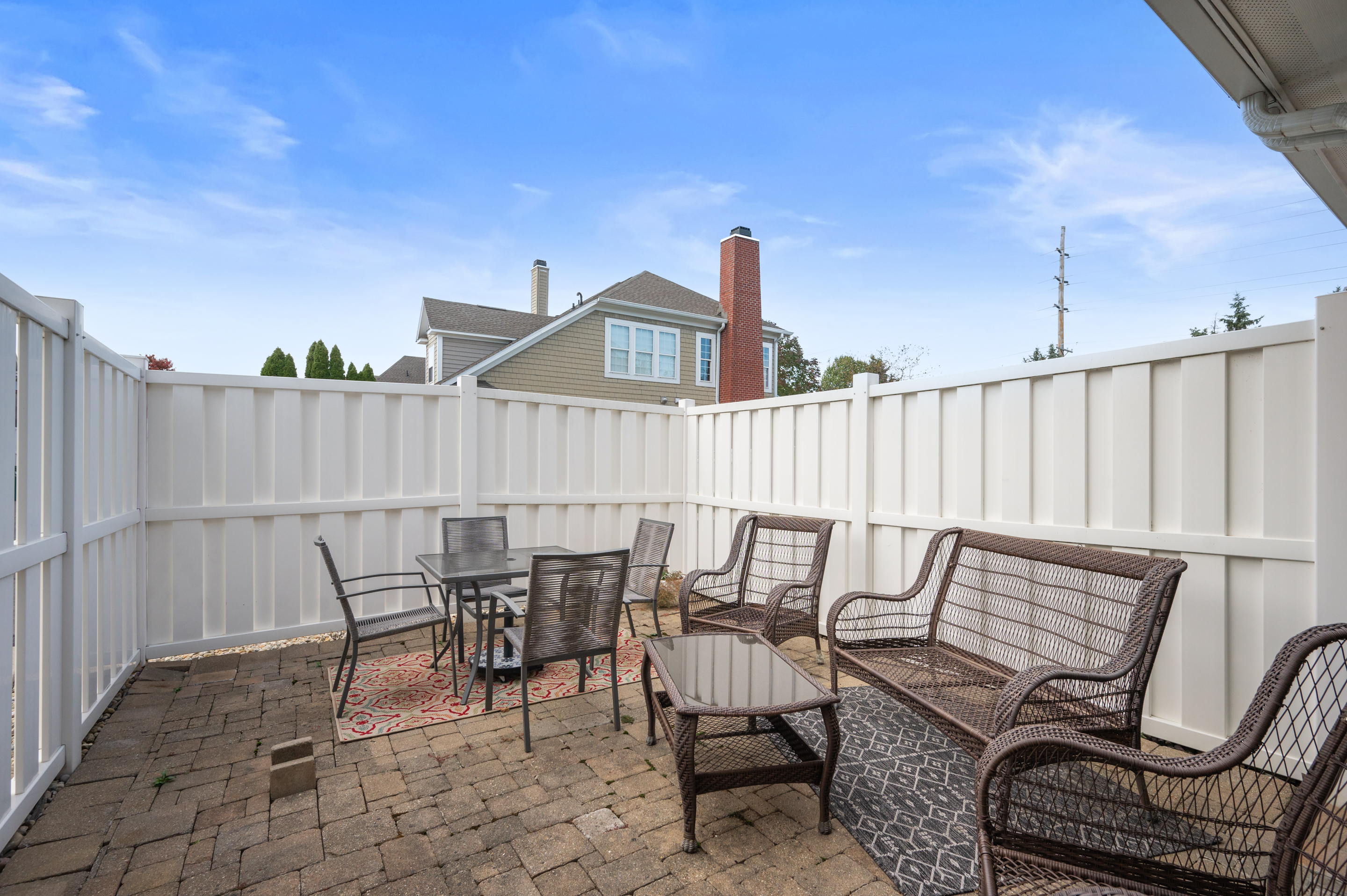 15570 Clearbrook Street