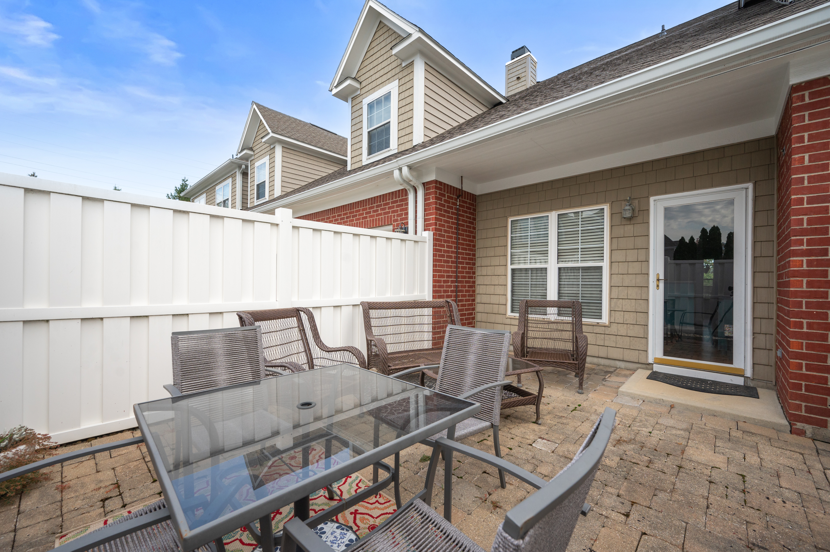 15570 Clearbrook Street