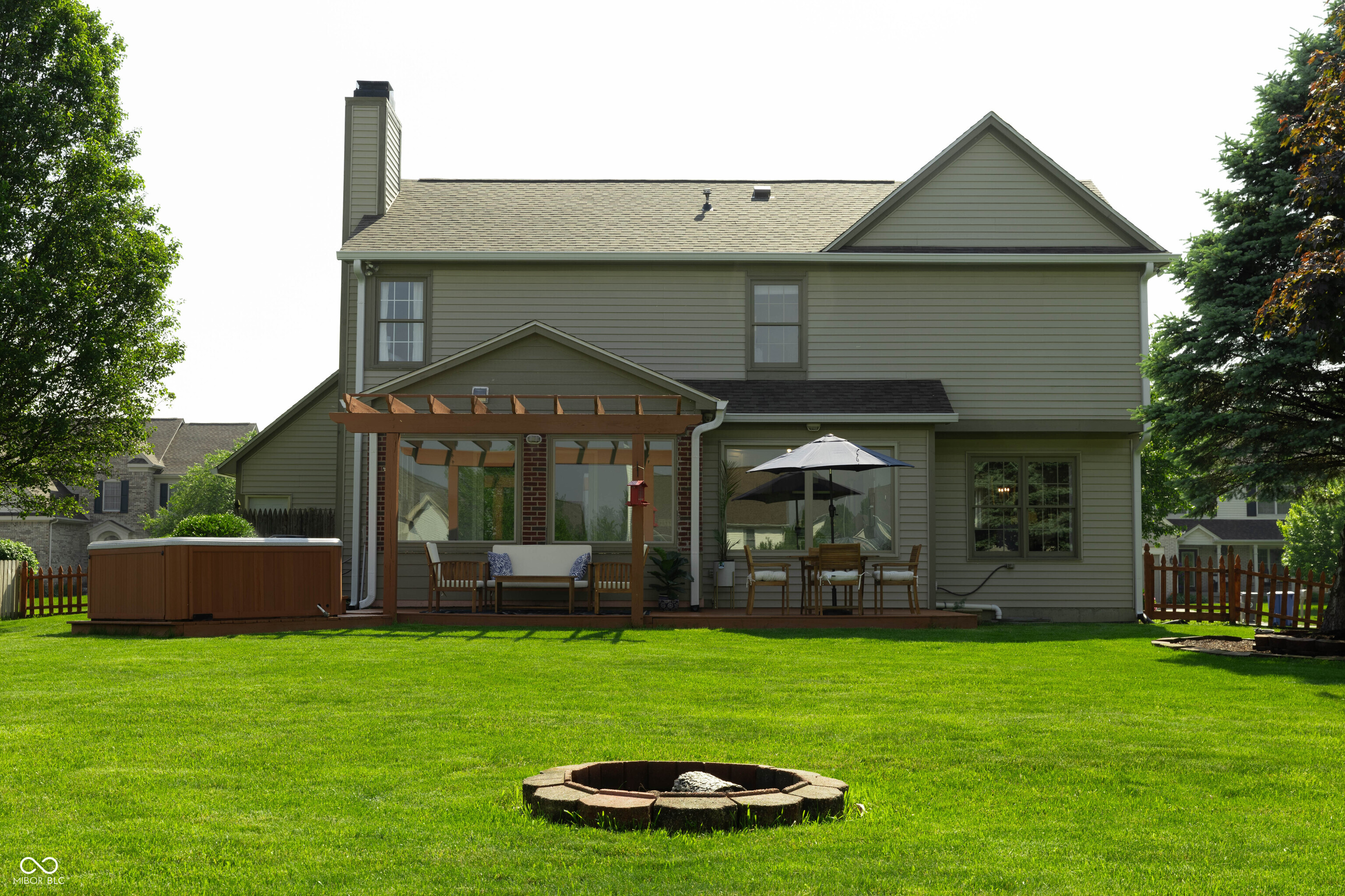 1050 Spanish Lake Drive