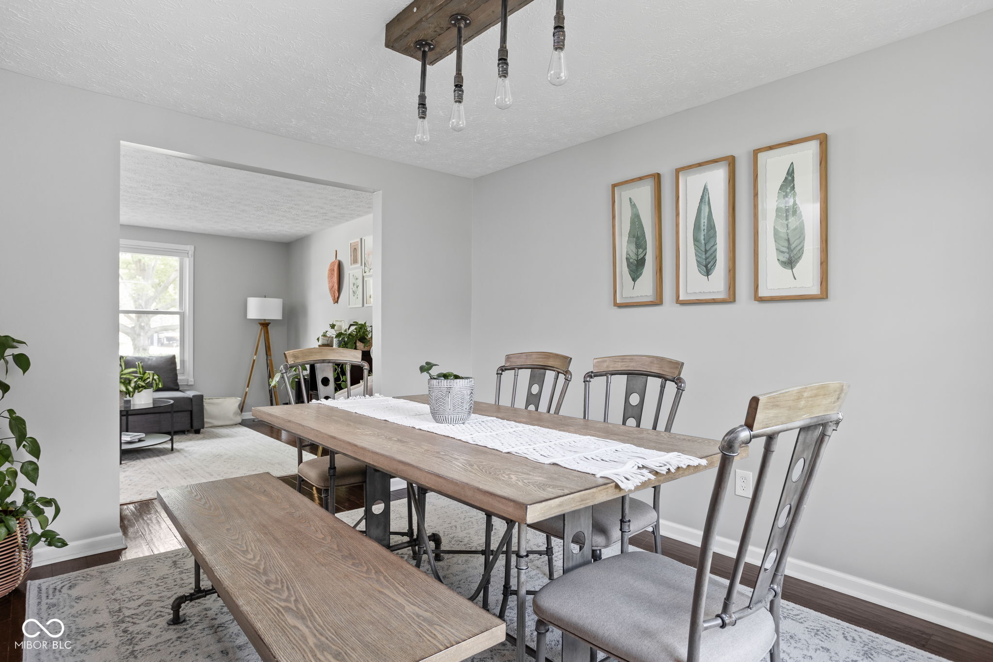 11477 Timberlake Lane