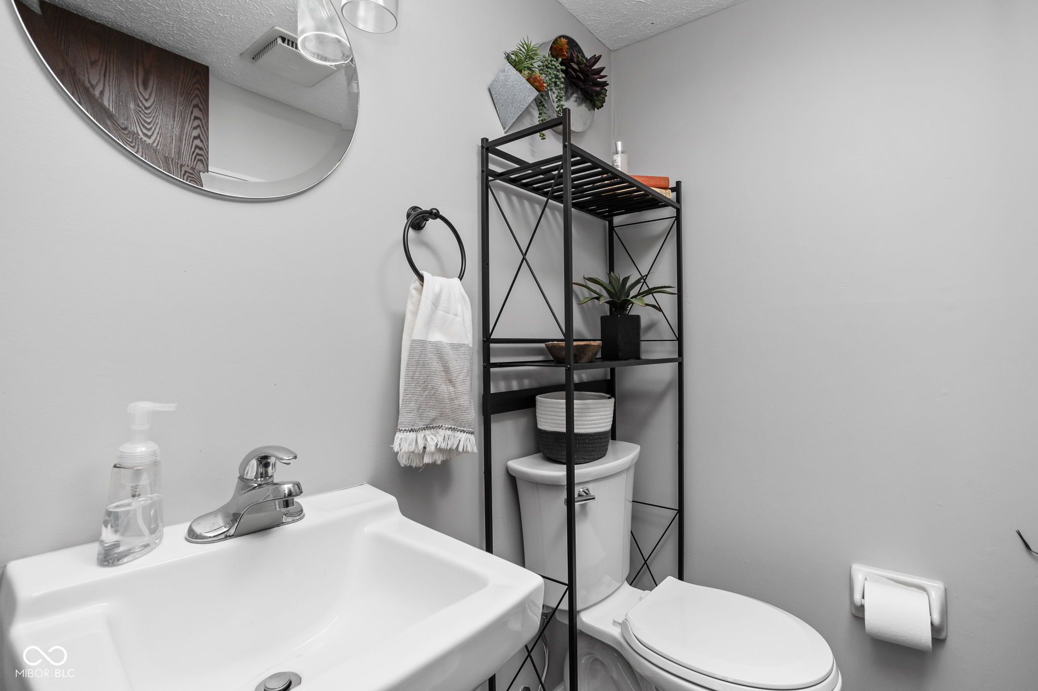 11477 Timberlake Lane