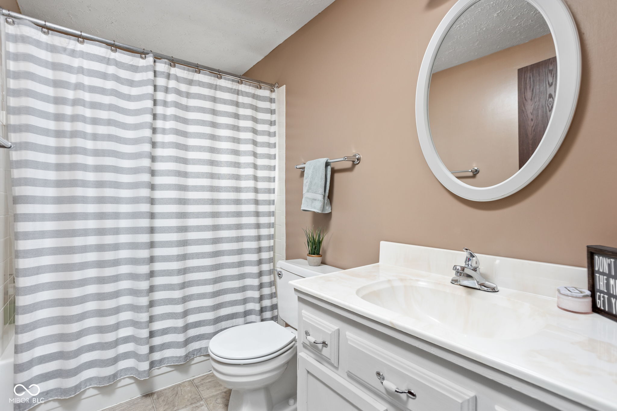 11477 Timberlake Lane