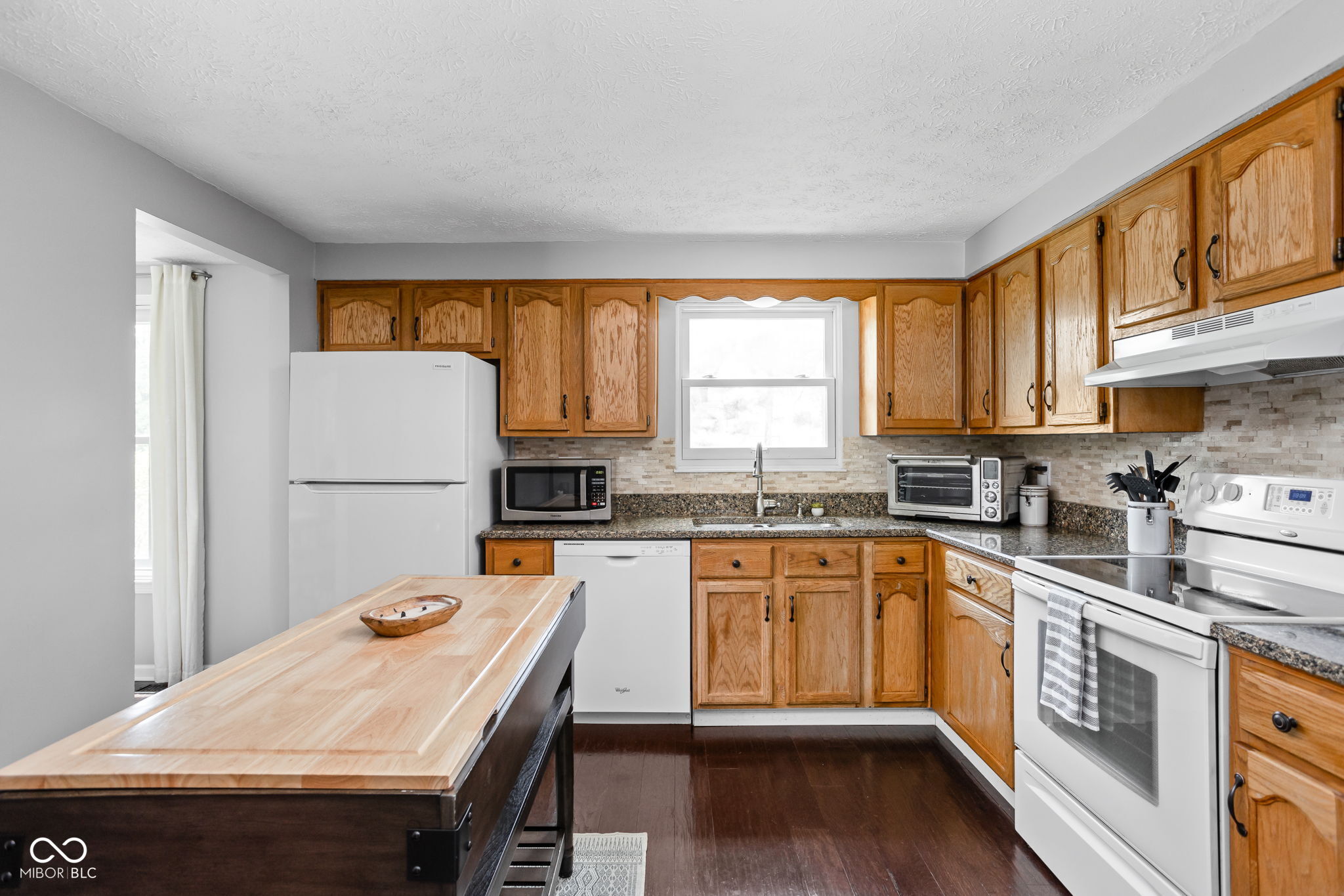 11477 Timberlake Lane