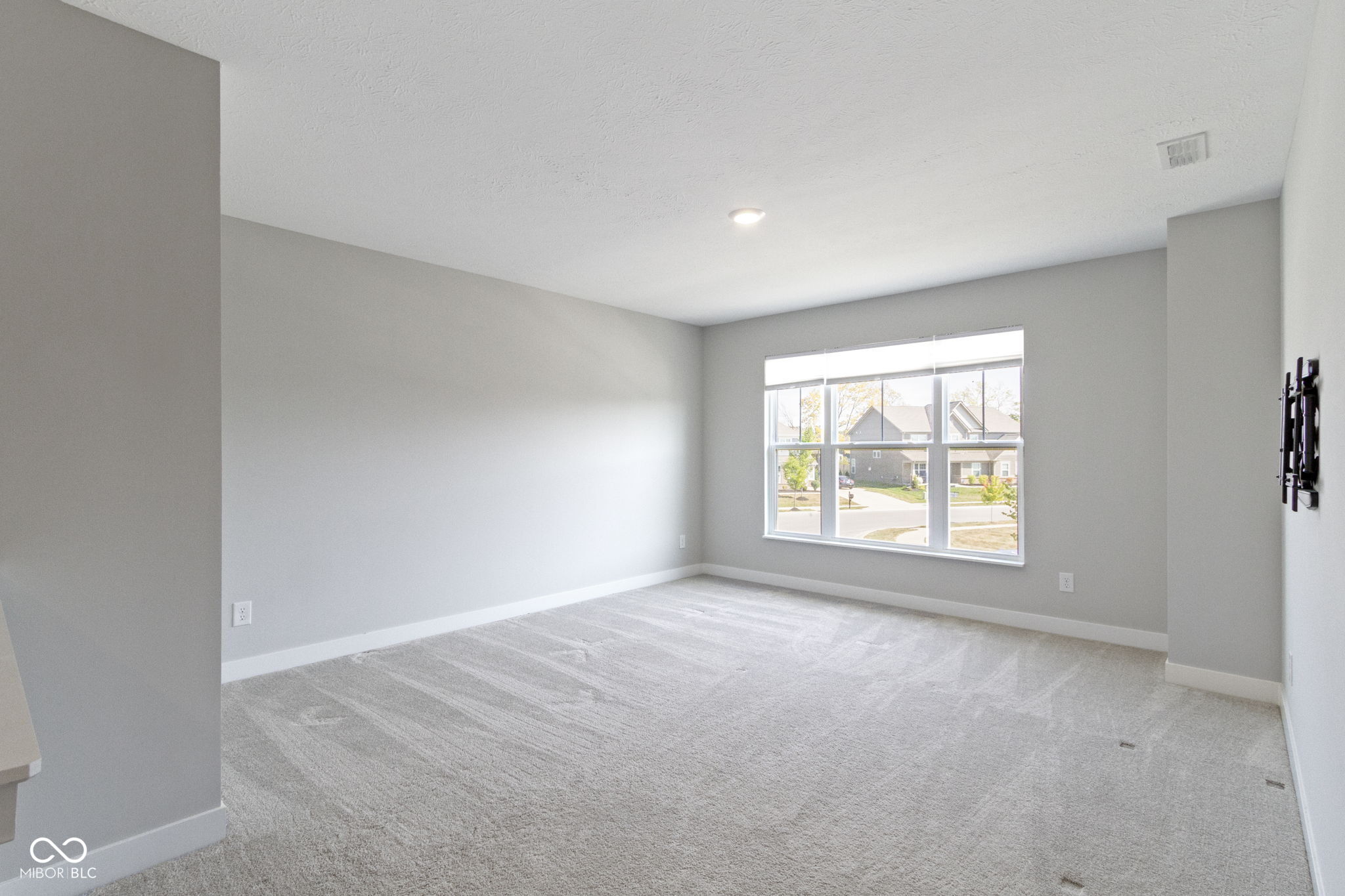 15692 Wellsprings Place