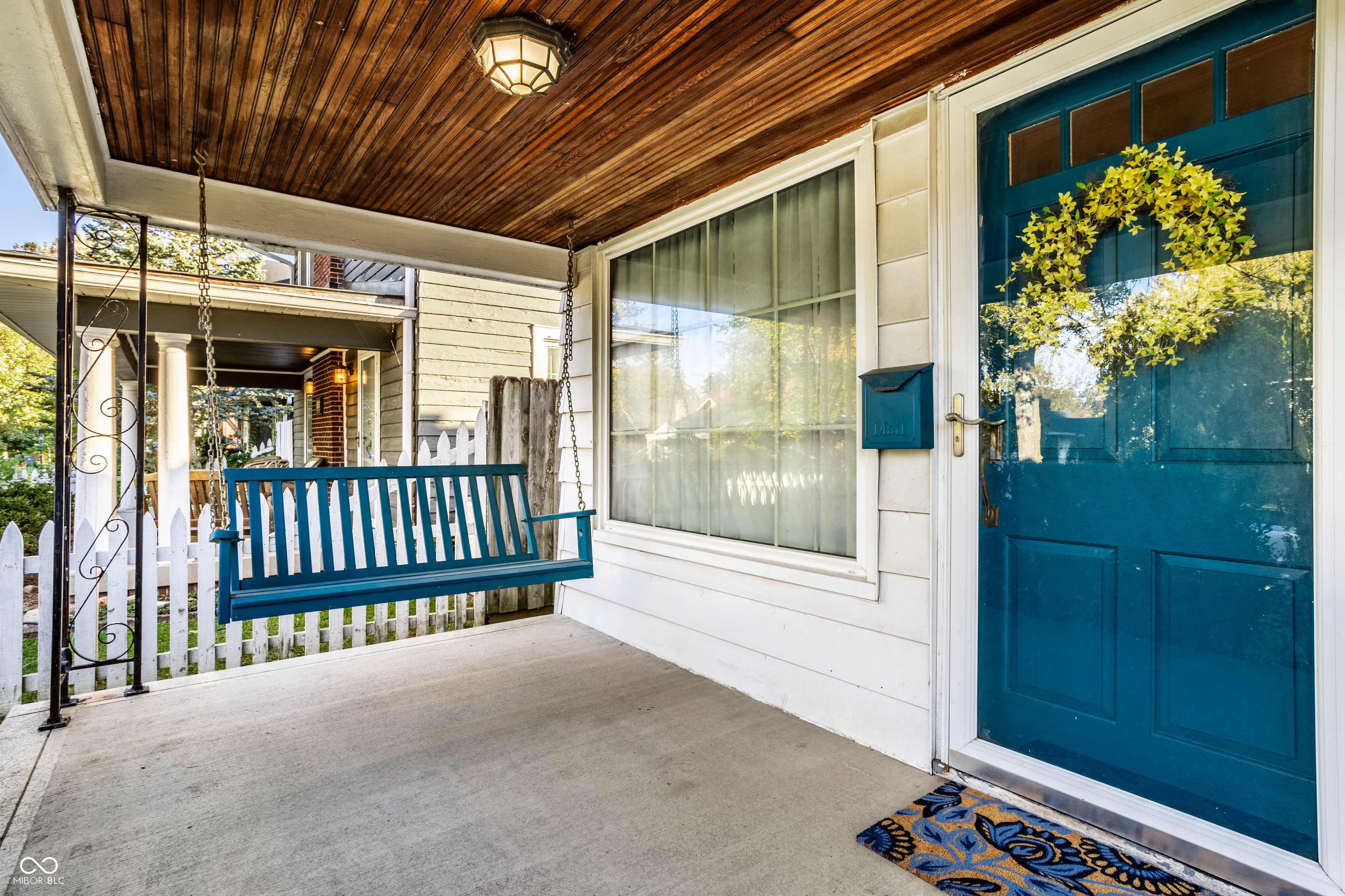 301 N Ridgeview Drive