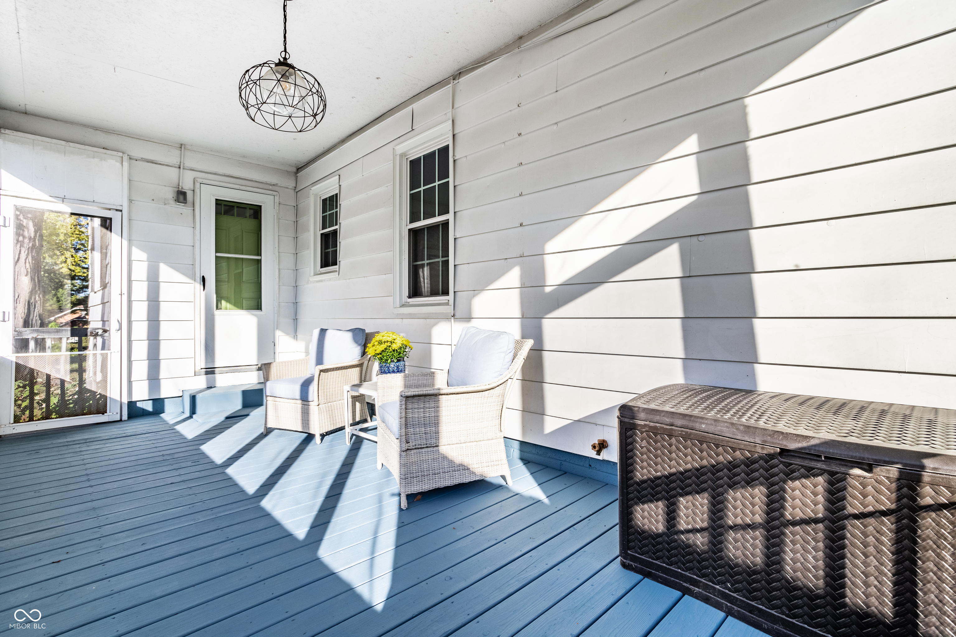 301 N Ridgeview Drive