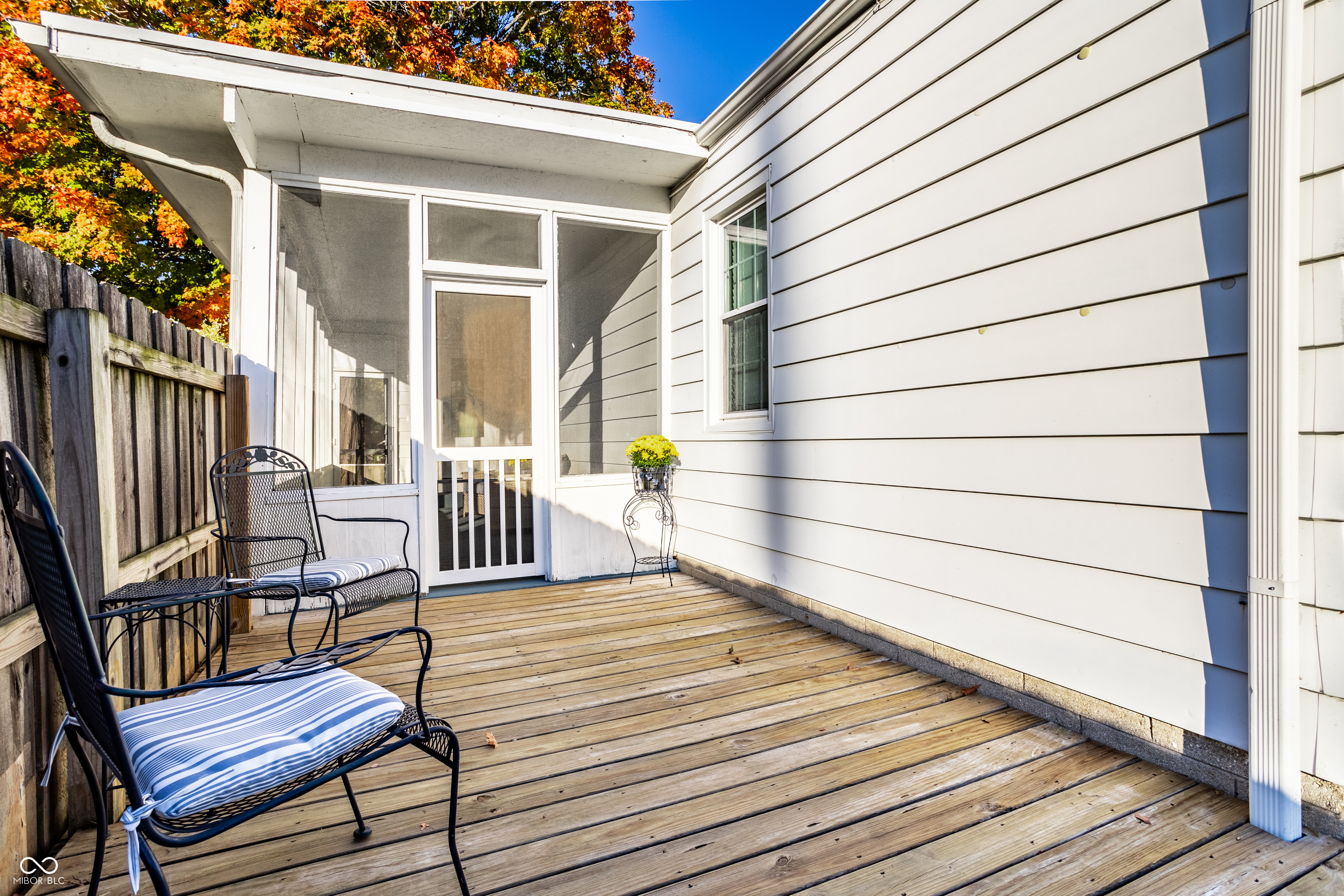 301 N Ridgeview Drive