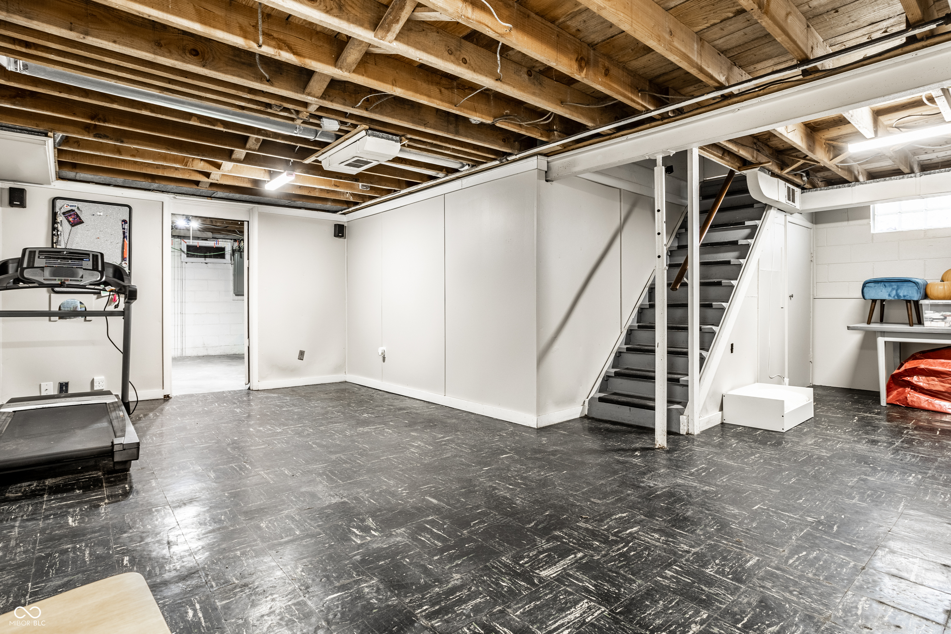 301 N Ridgeview Drive