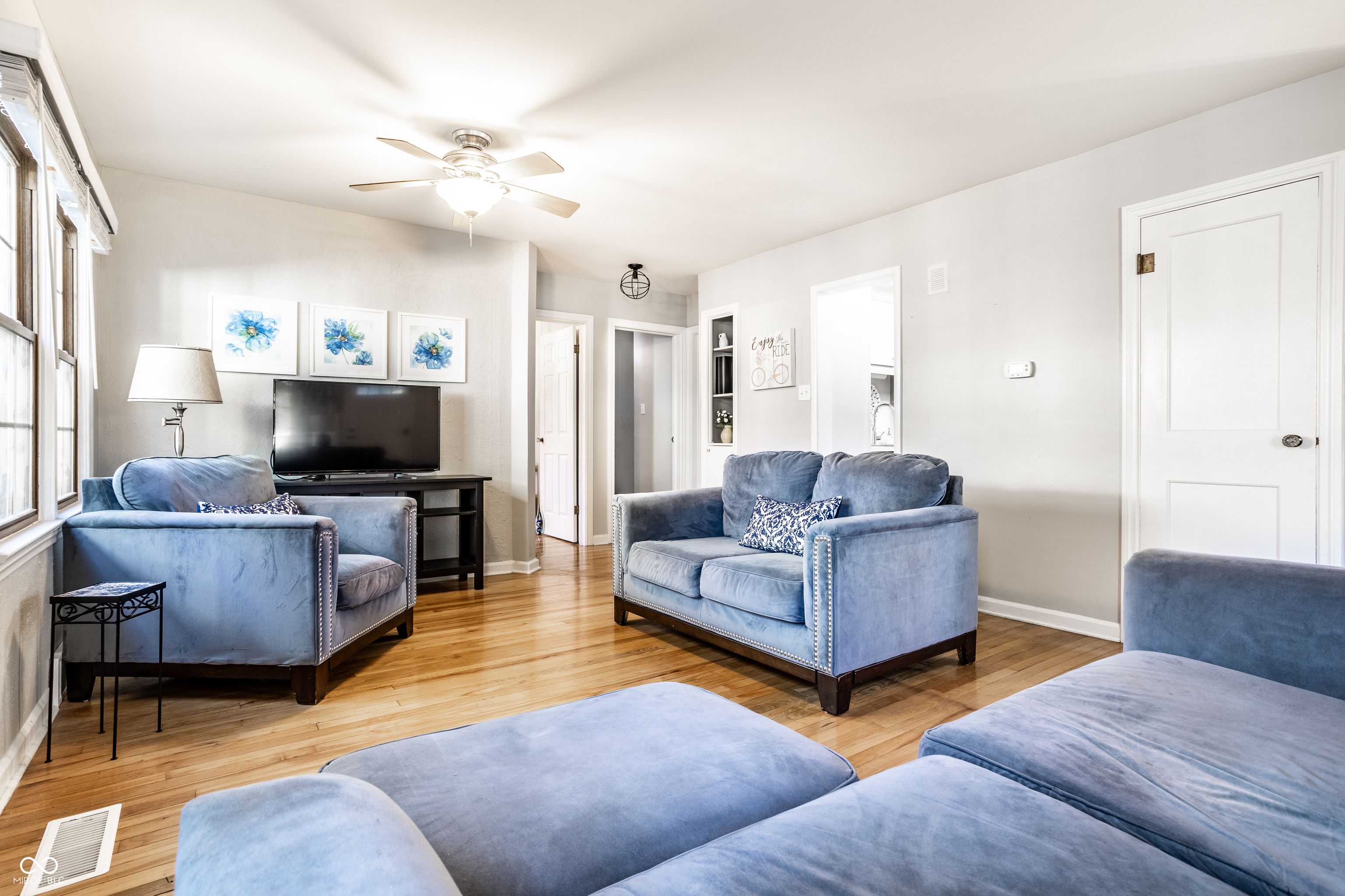 301 N Ridgeview Drive