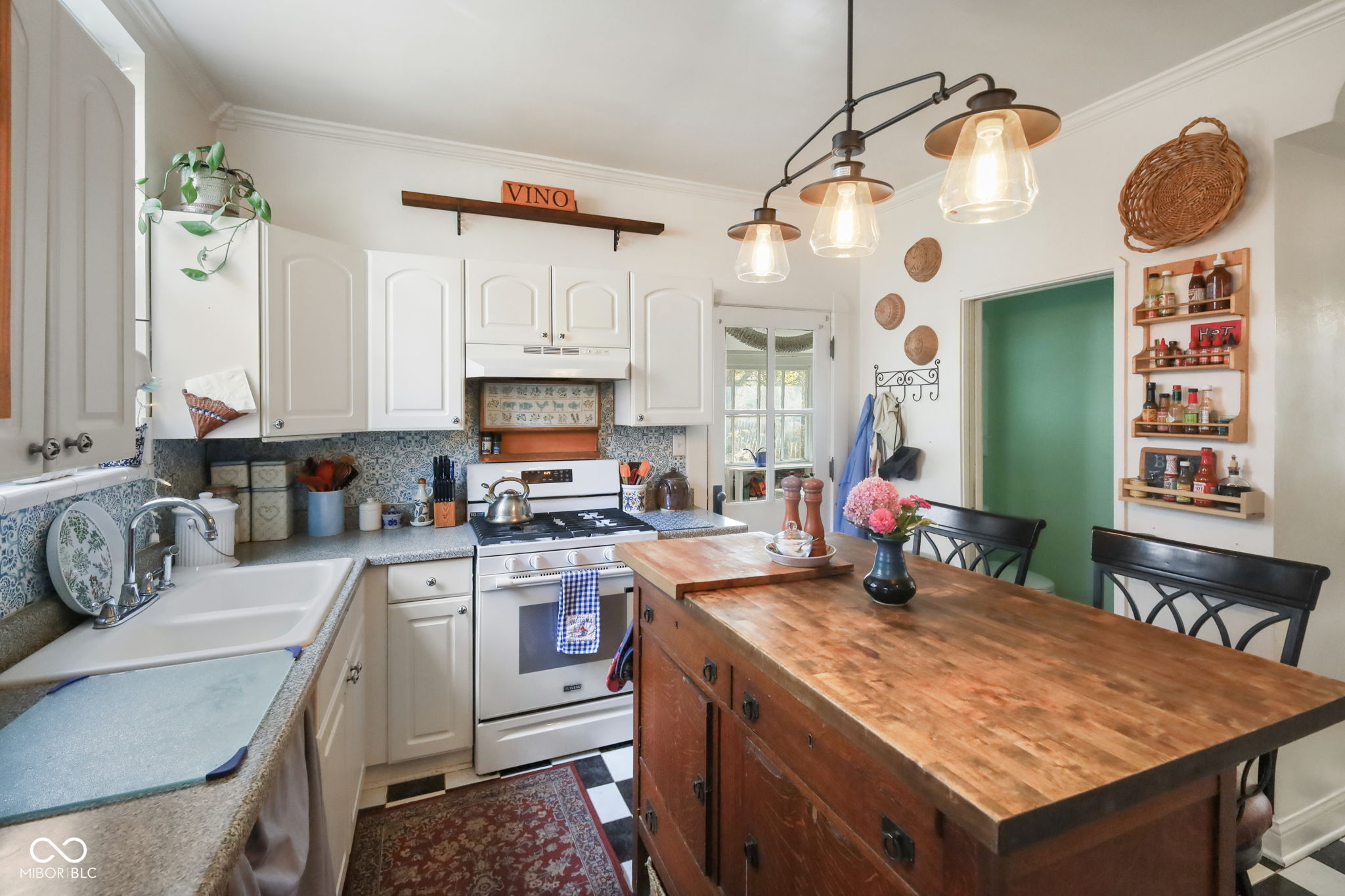 335 N Whittier Place