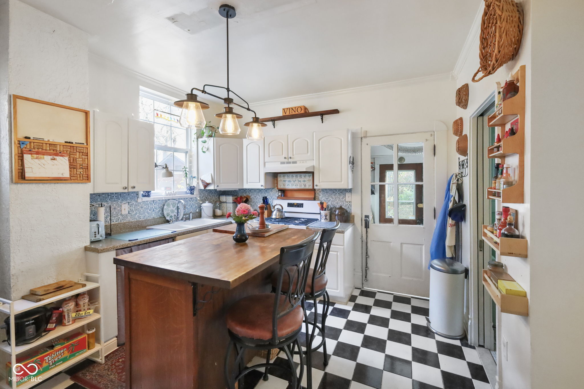 335 N Whittier Place