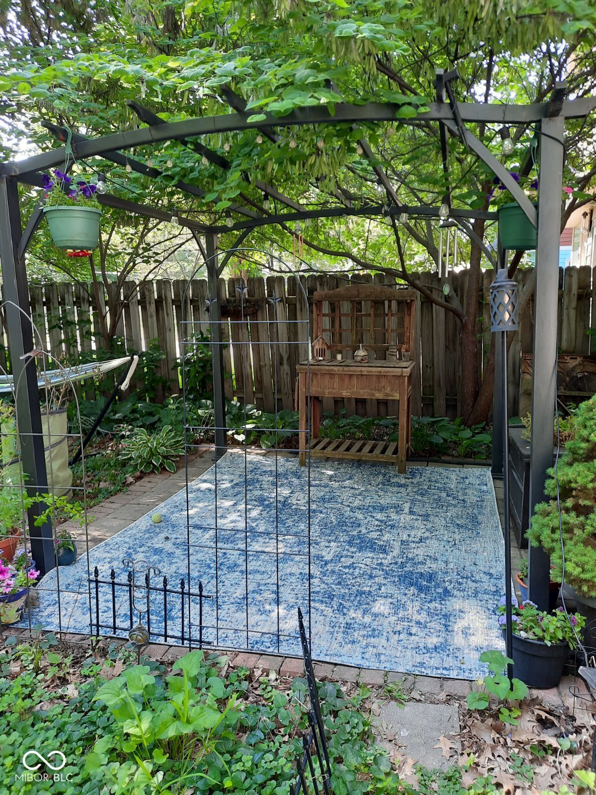 335 N Whittier Place