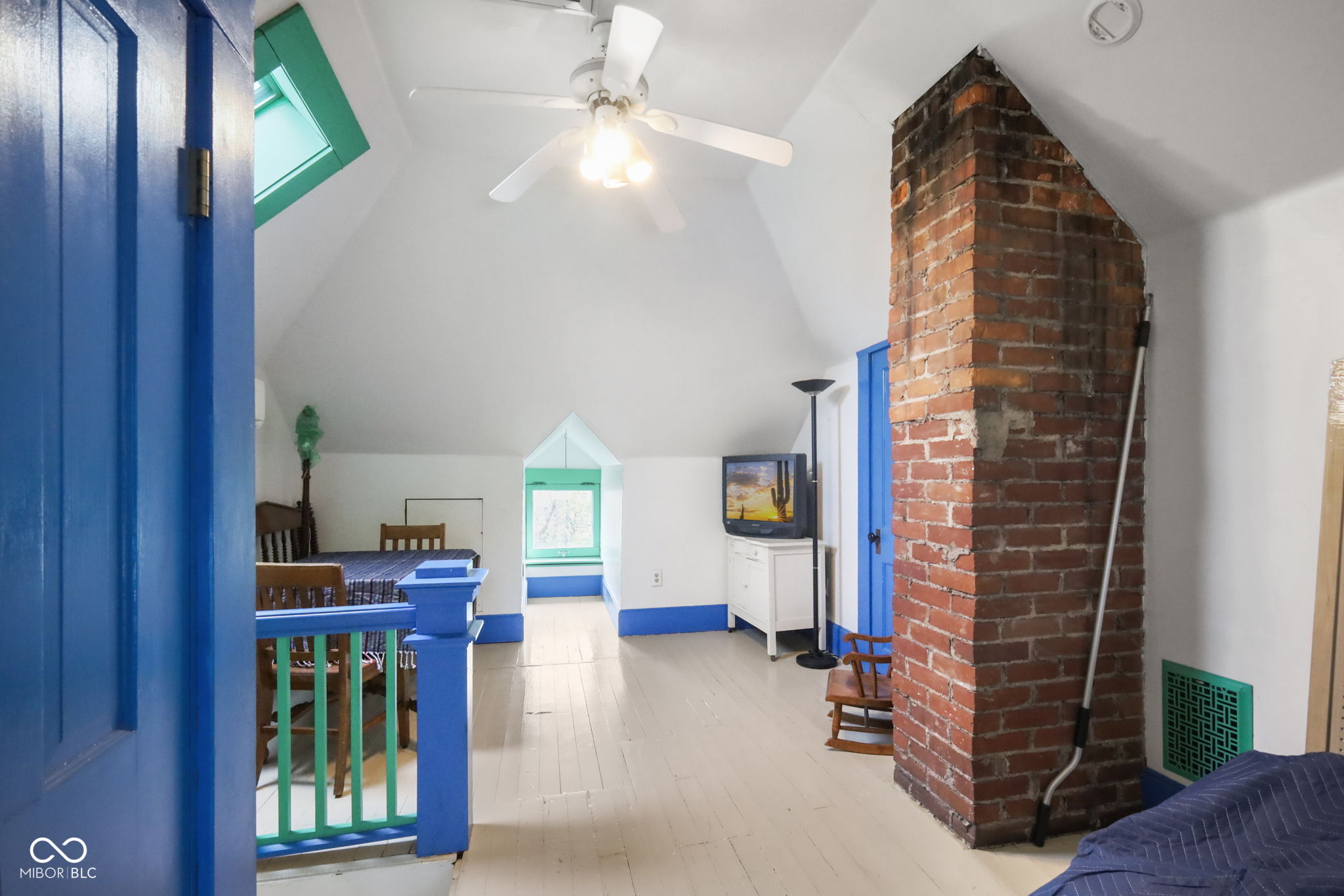 335 N Whittier Place