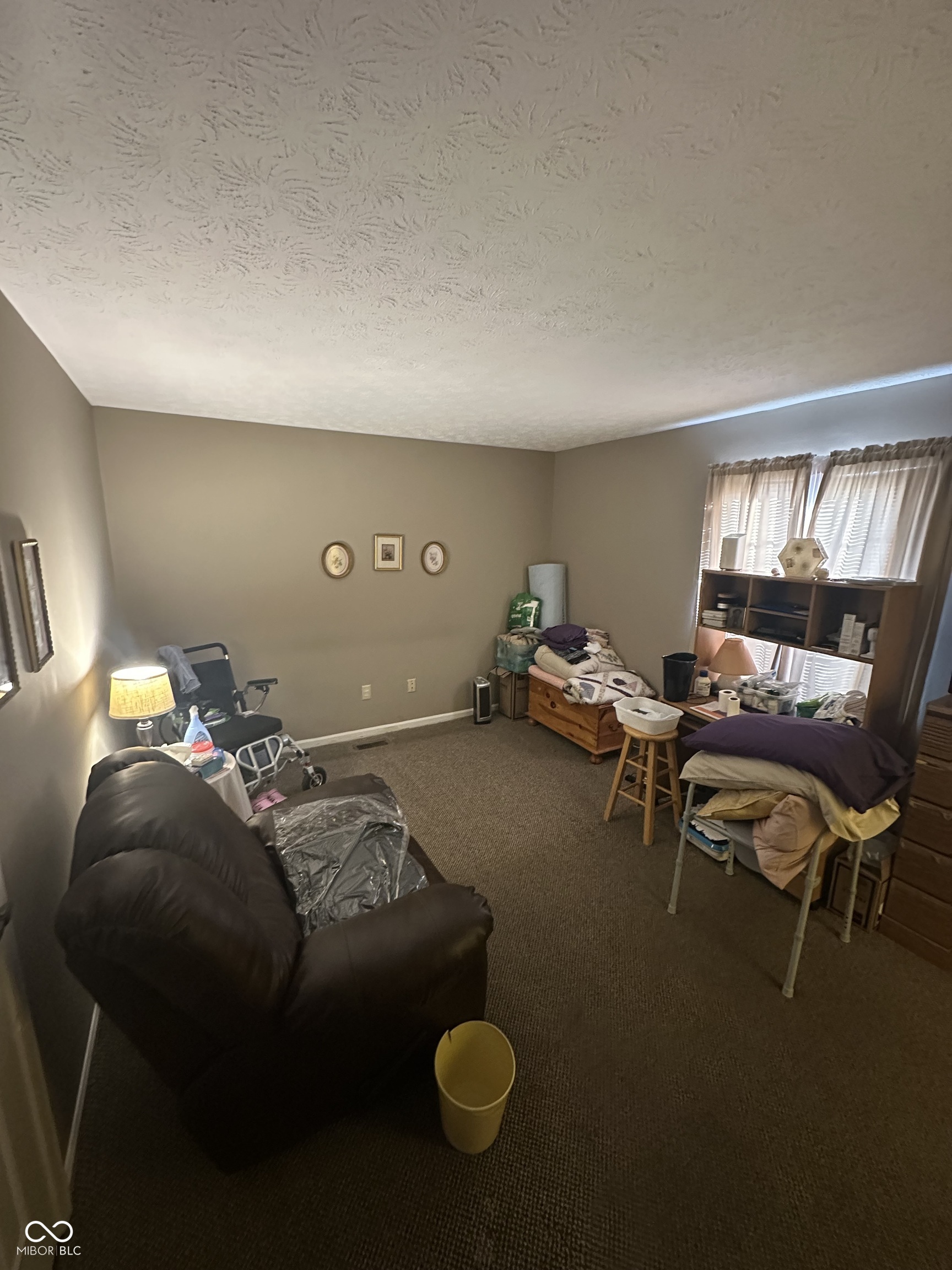 1755 N Wellesley Commons