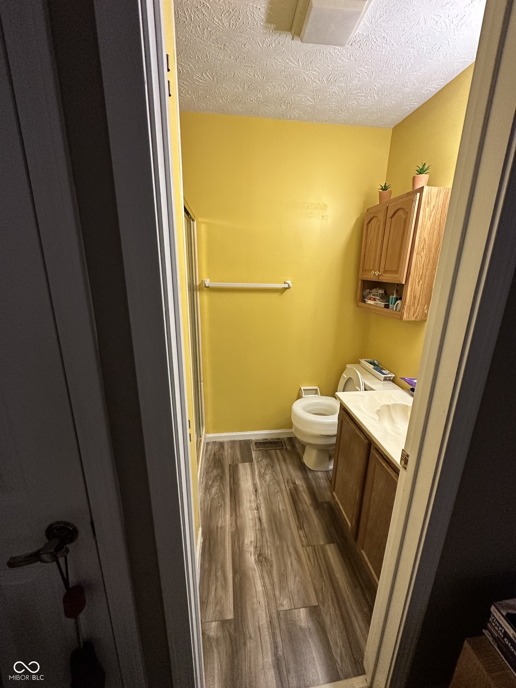 1755 N Wellesley Commons