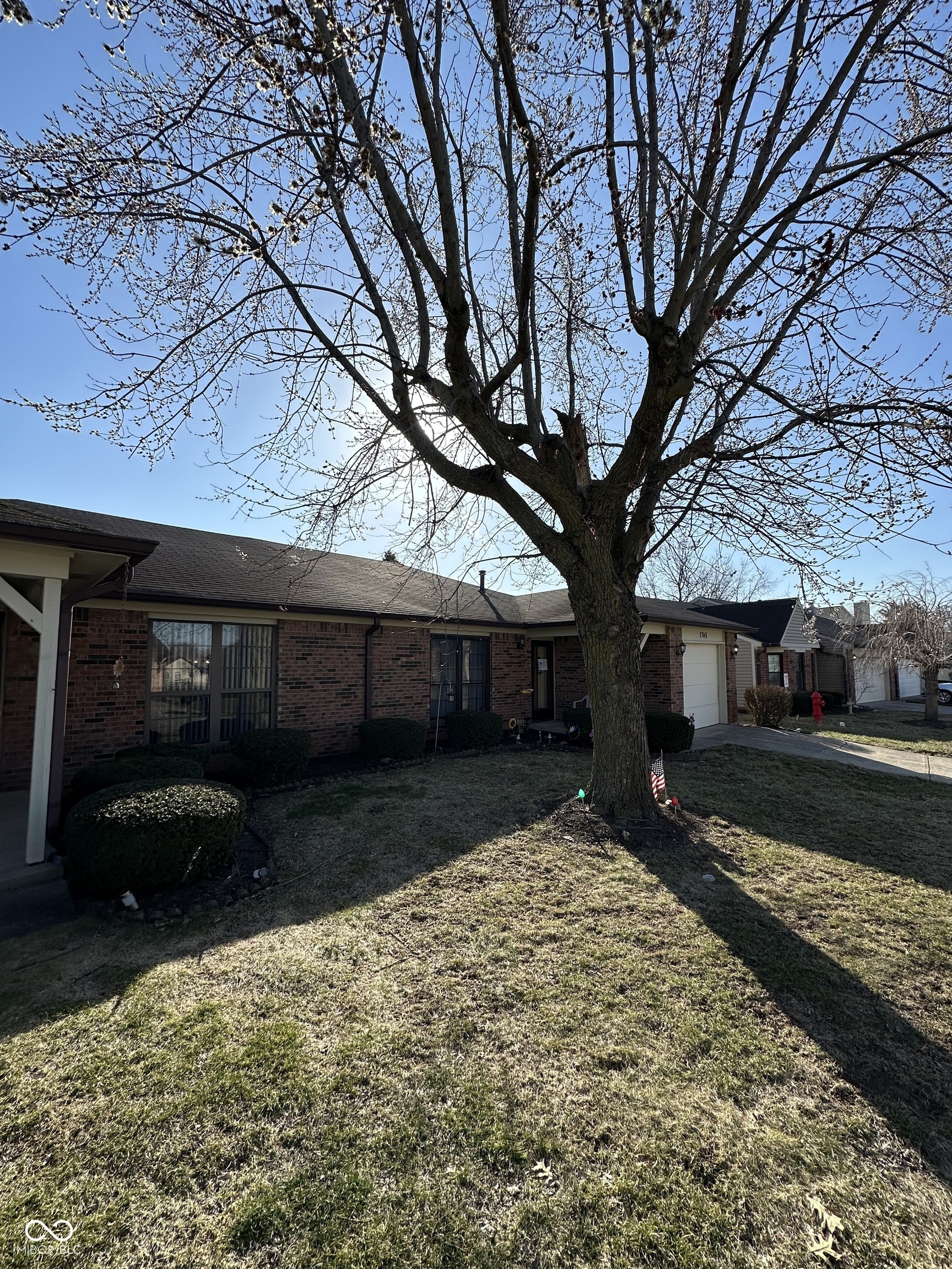 1755 N Wellesley Commons