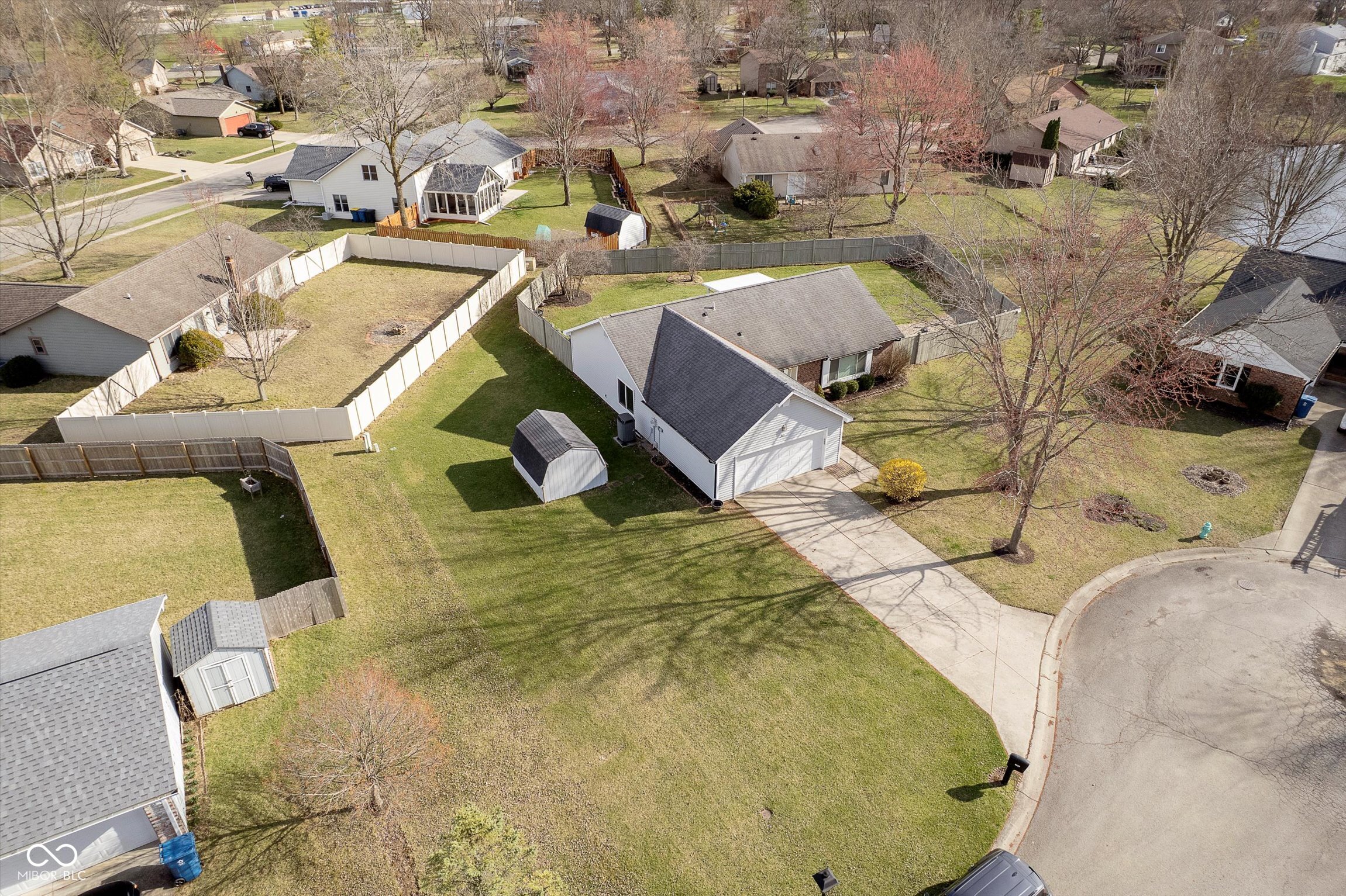 8527 Honeysuckle Way