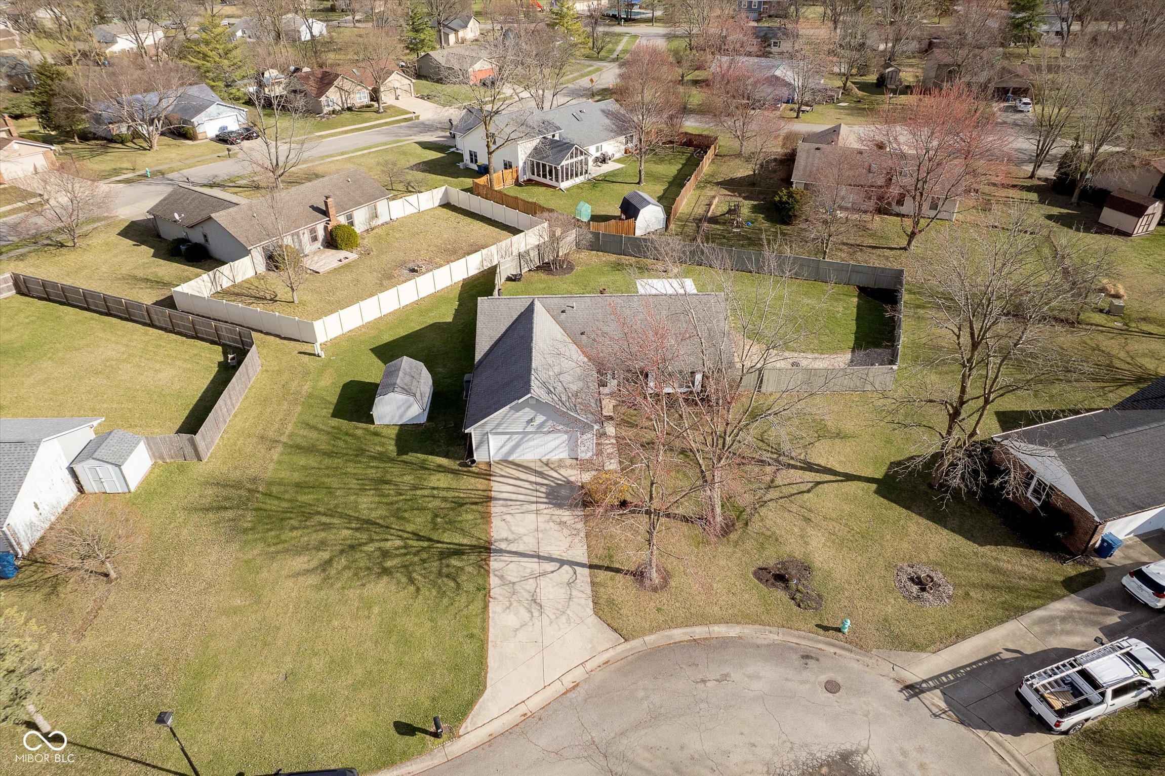 8527 Honeysuckle Way