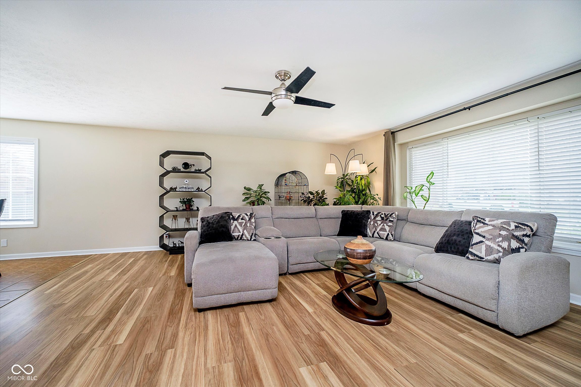 8527 Honeysuckle Way