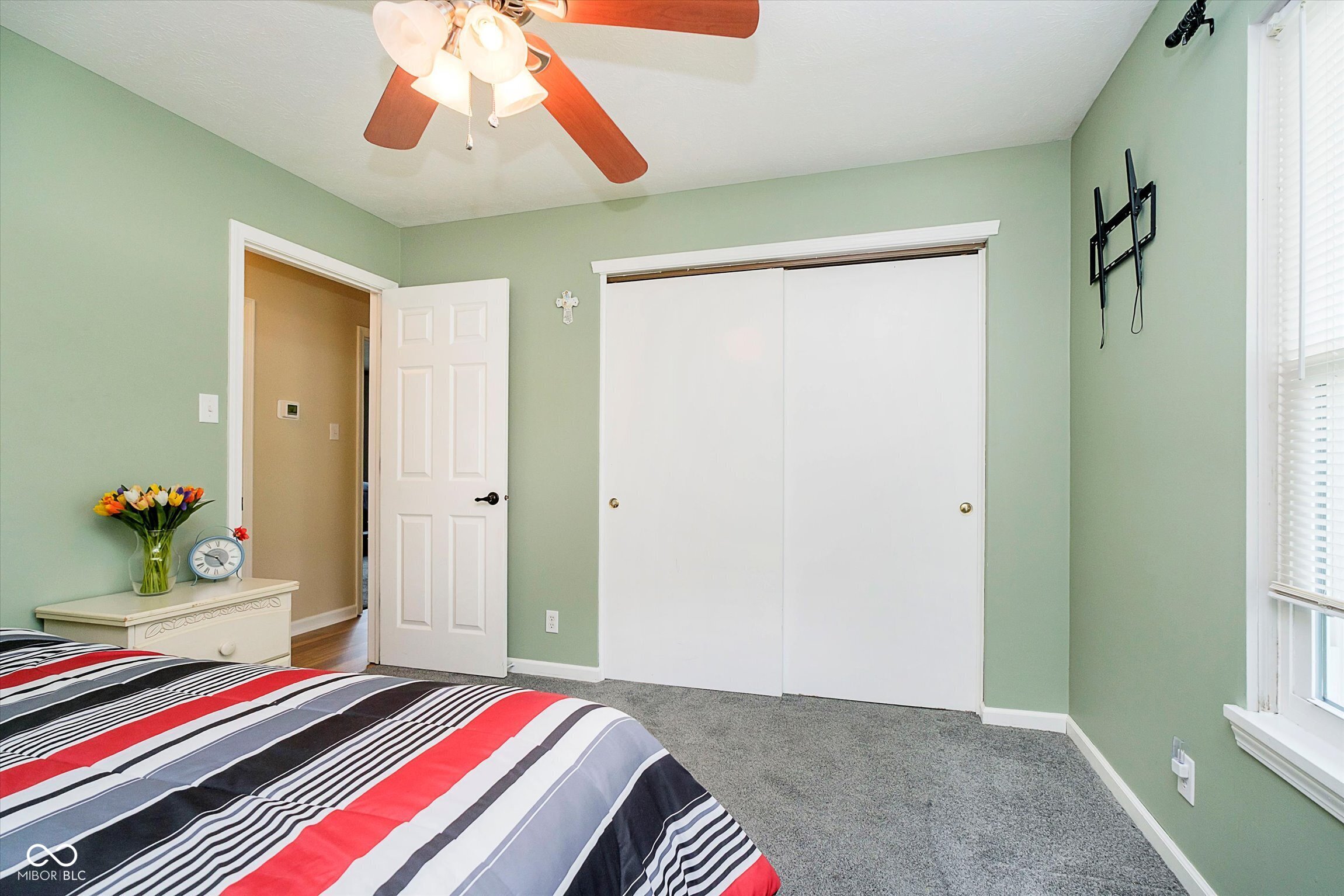 8527 Honeysuckle Way