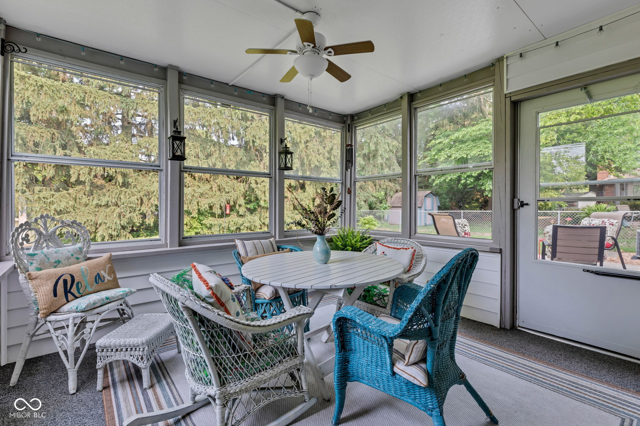 703 Chapel Hill W Drive