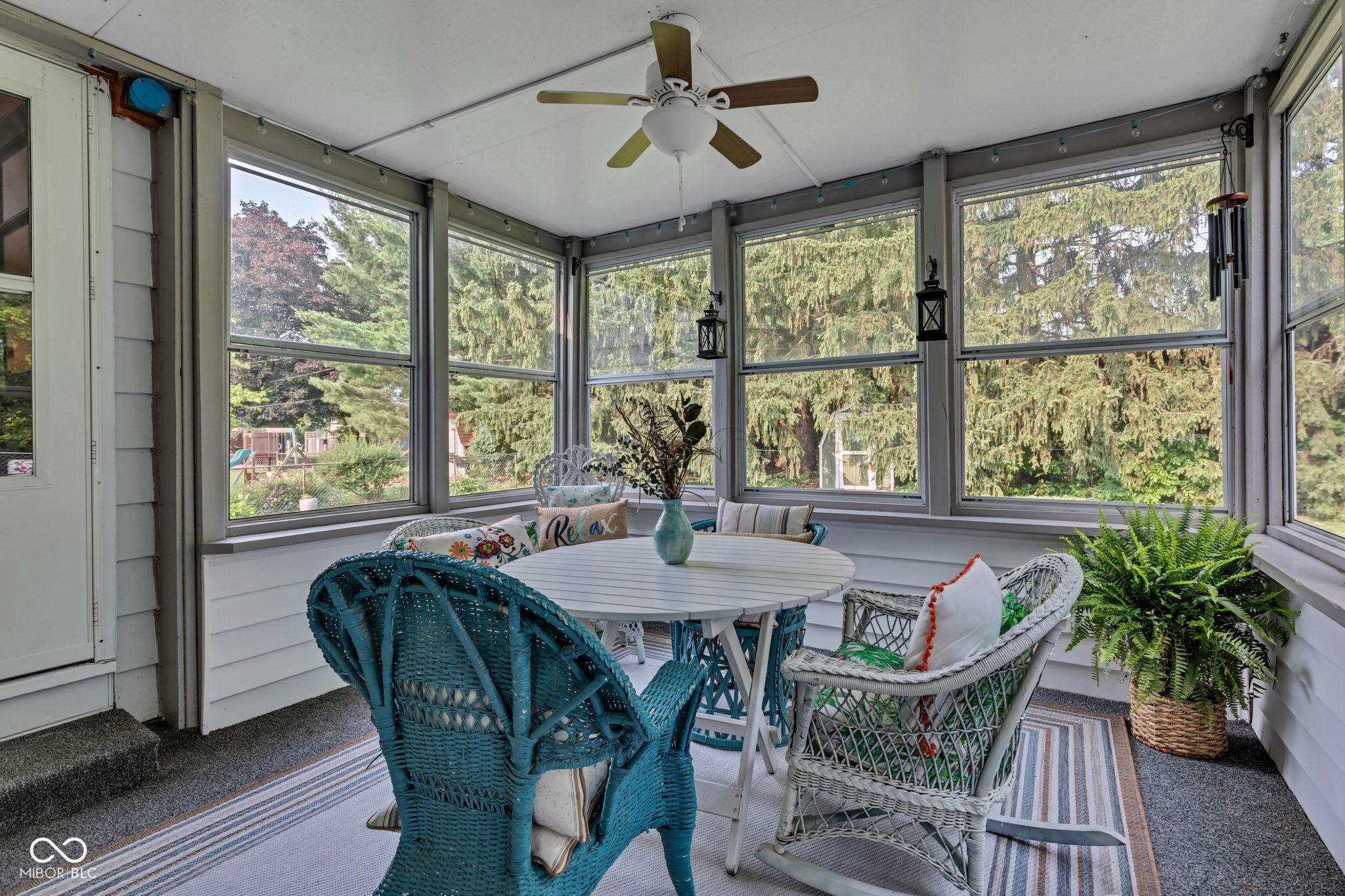 703 Chapel Hill W Drive