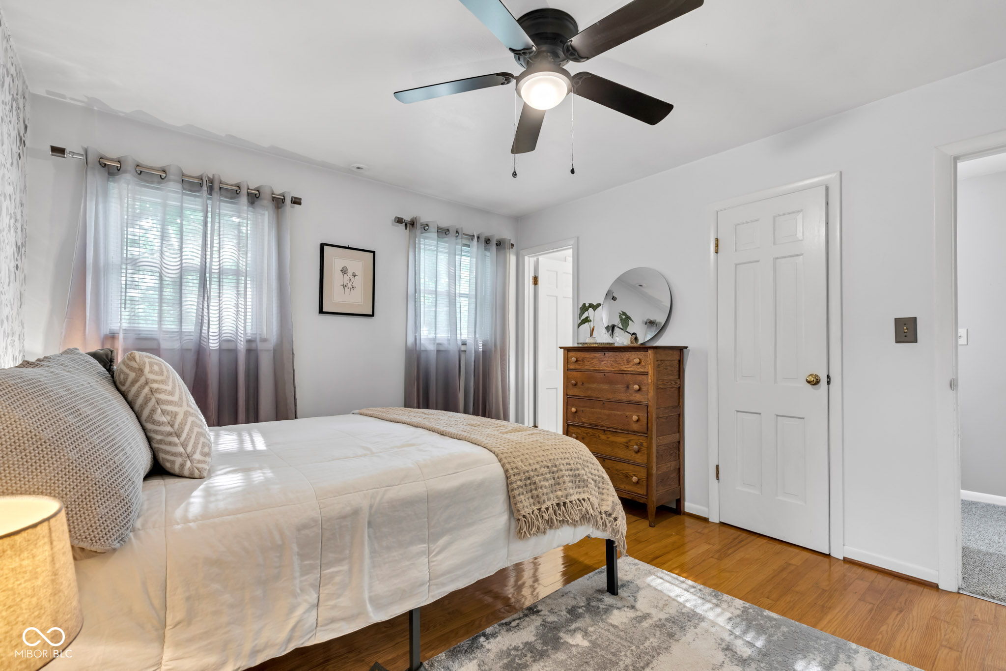 703 Chapel Hill W Drive