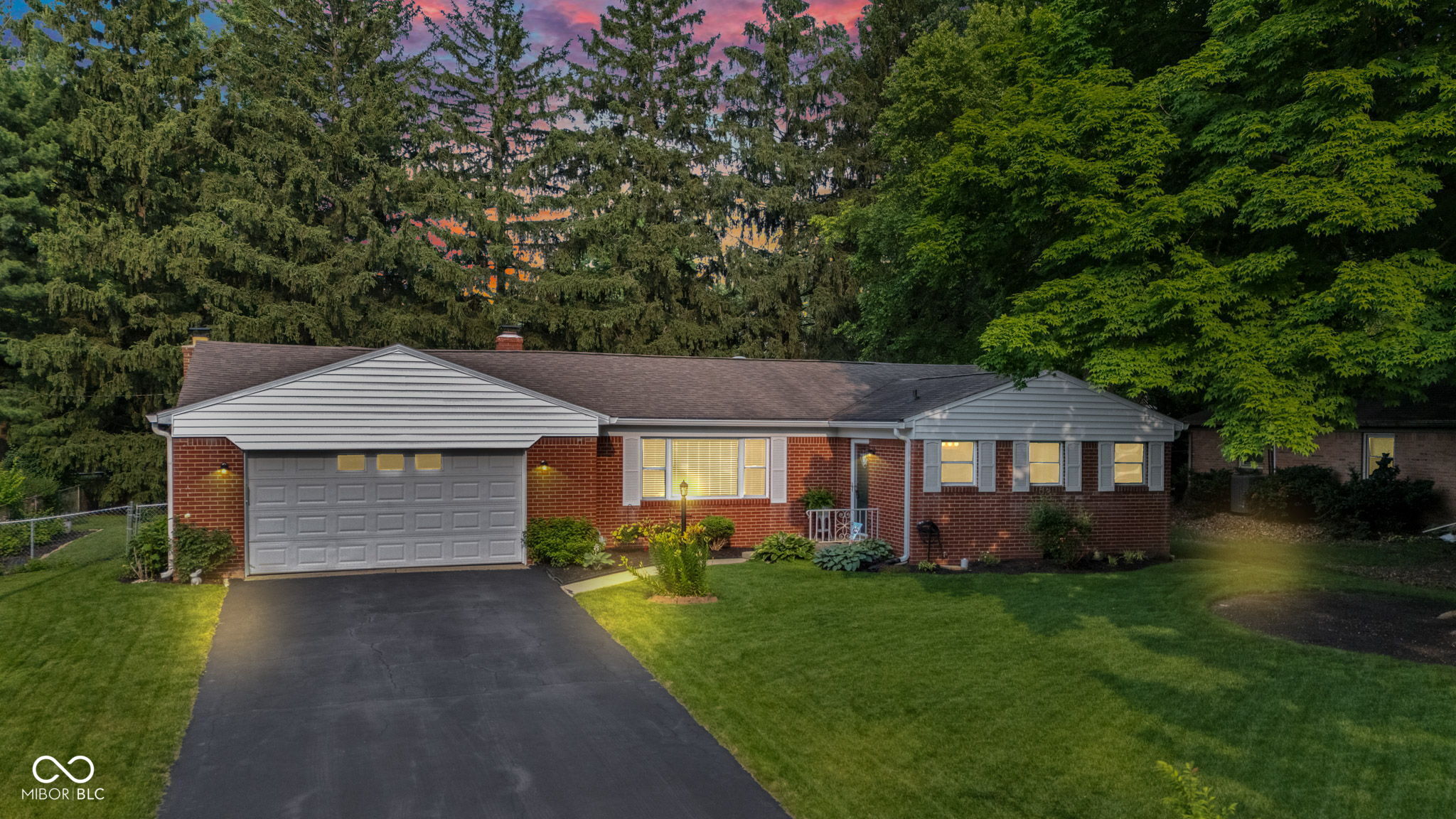 703 Chapel Hill W Drive