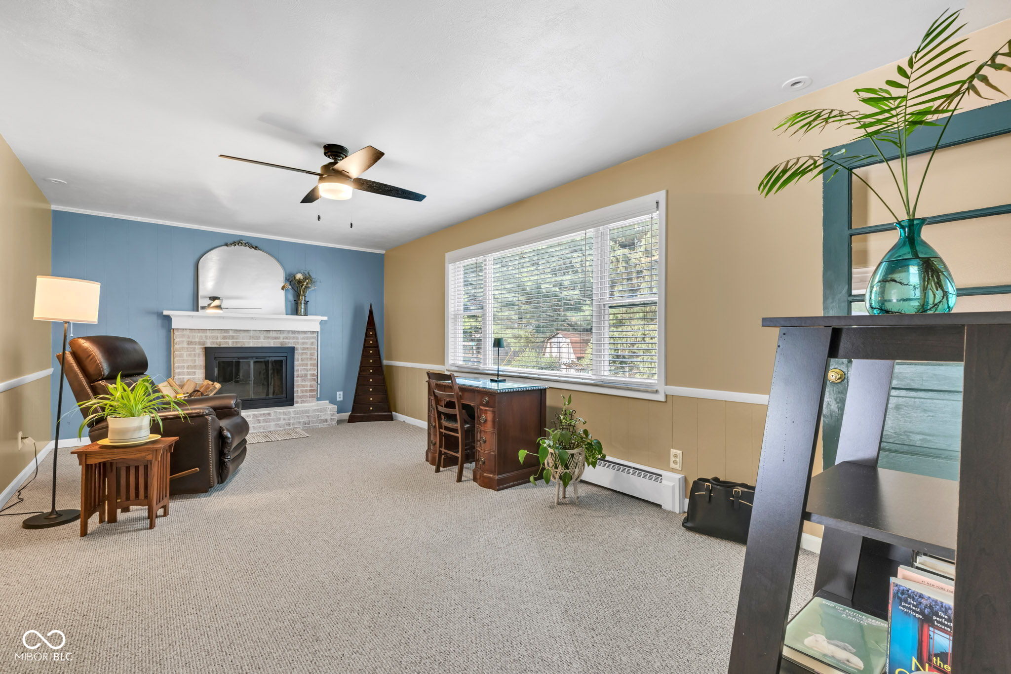 703 Chapel Hill W Drive