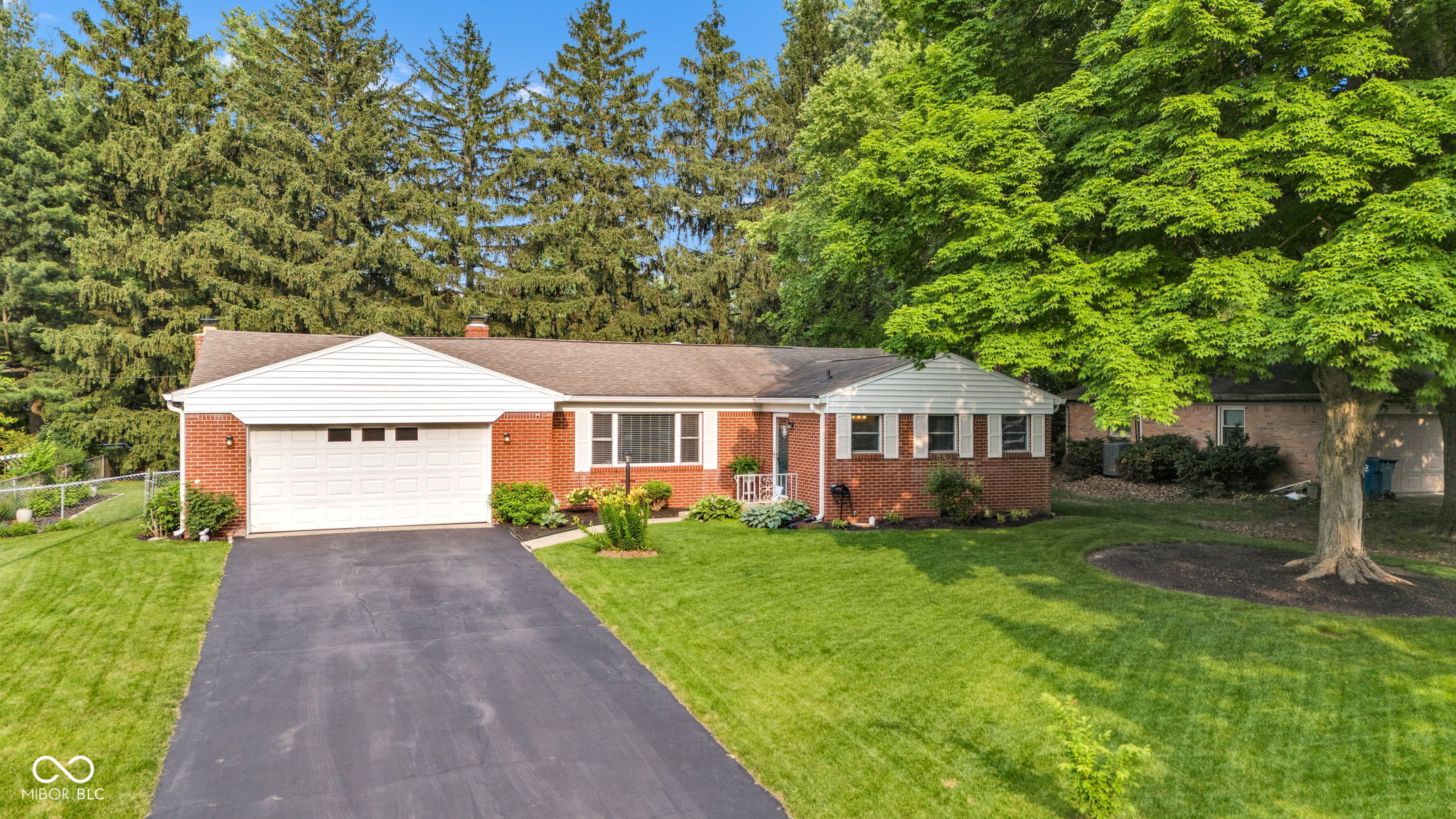 703 Chapel Hill W Drive