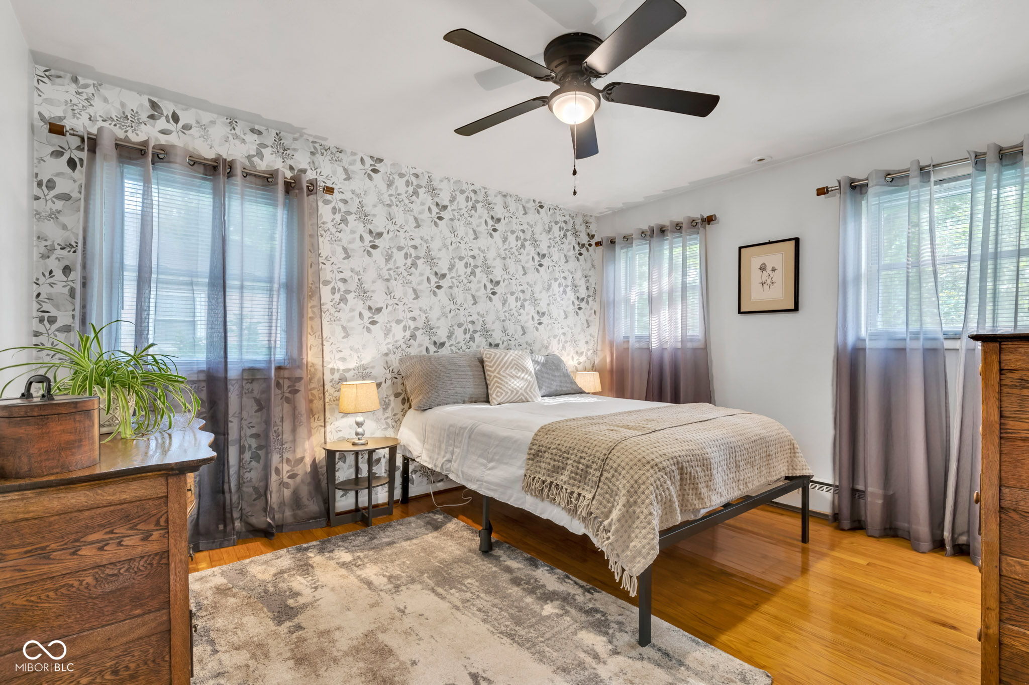 703 Chapel Hill W Drive