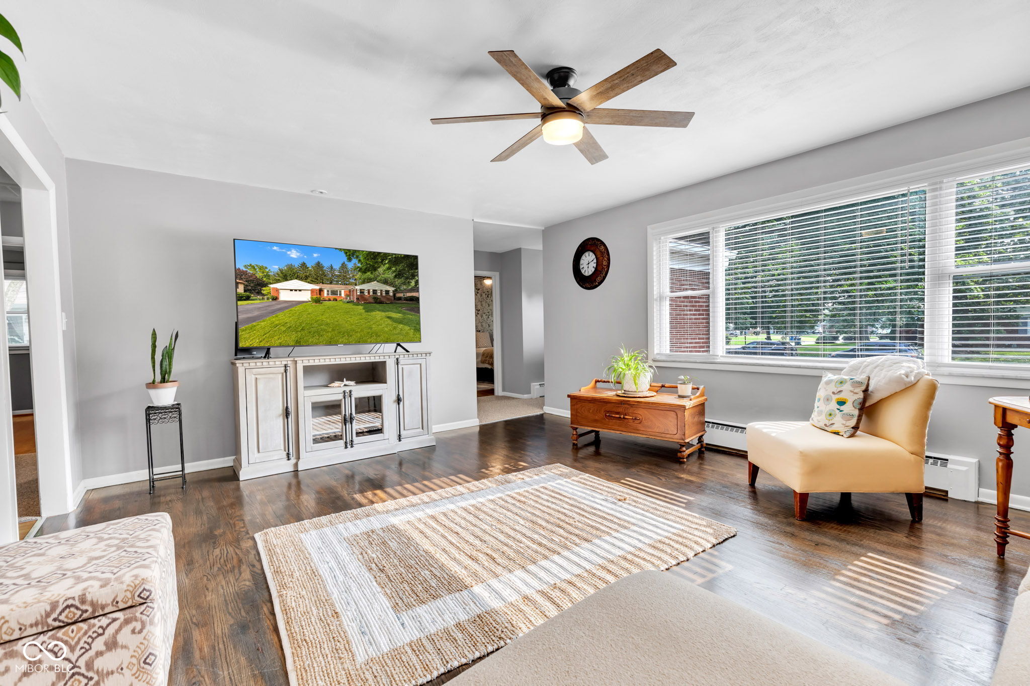 703 Chapel Hill W Drive