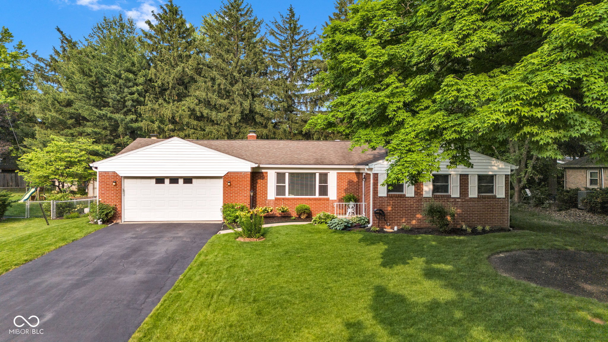 703 Chapel Hill W Drive