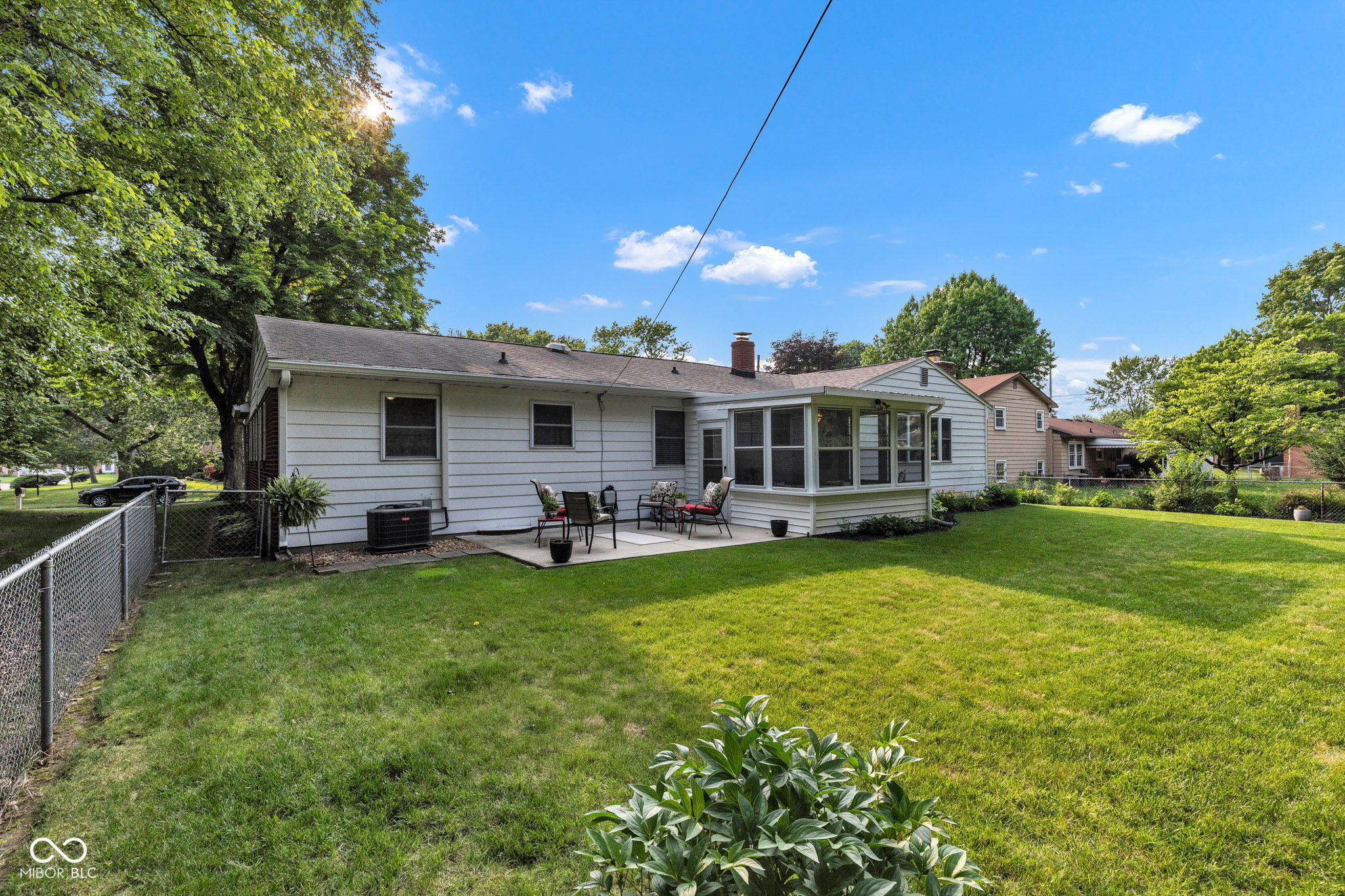 703 Chapel Hill W Drive