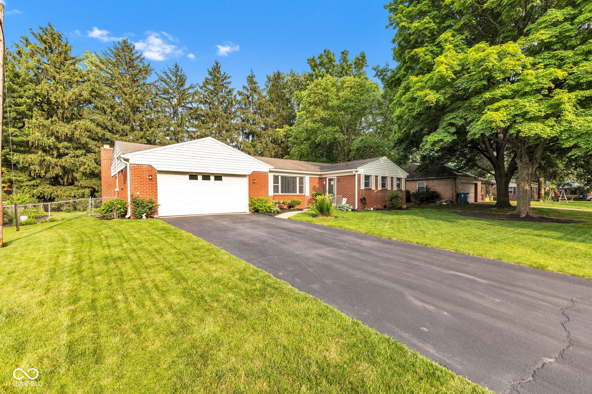 703 Chapel Hill W Drive