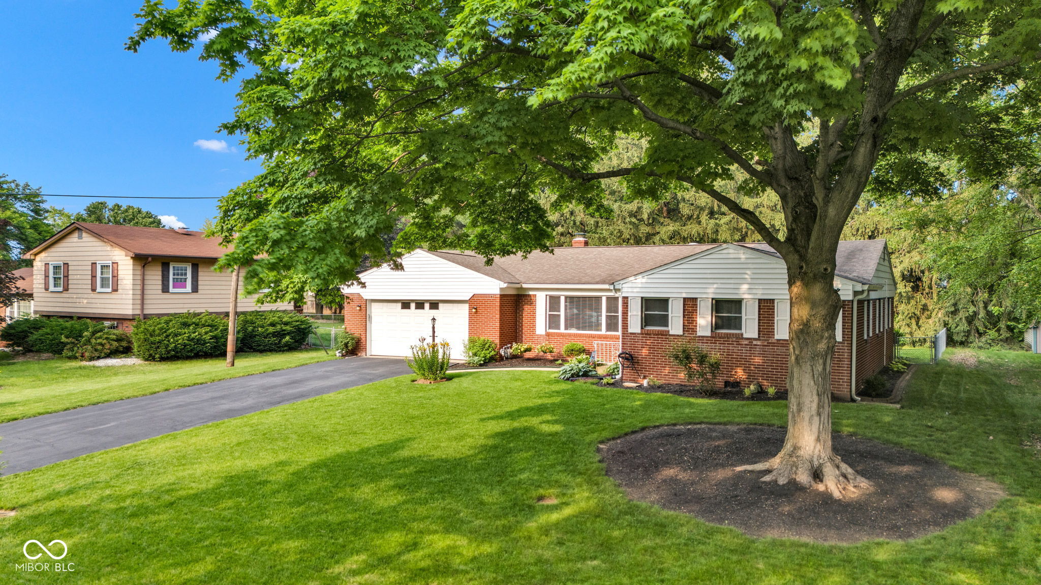 703 Chapel Hill W Drive