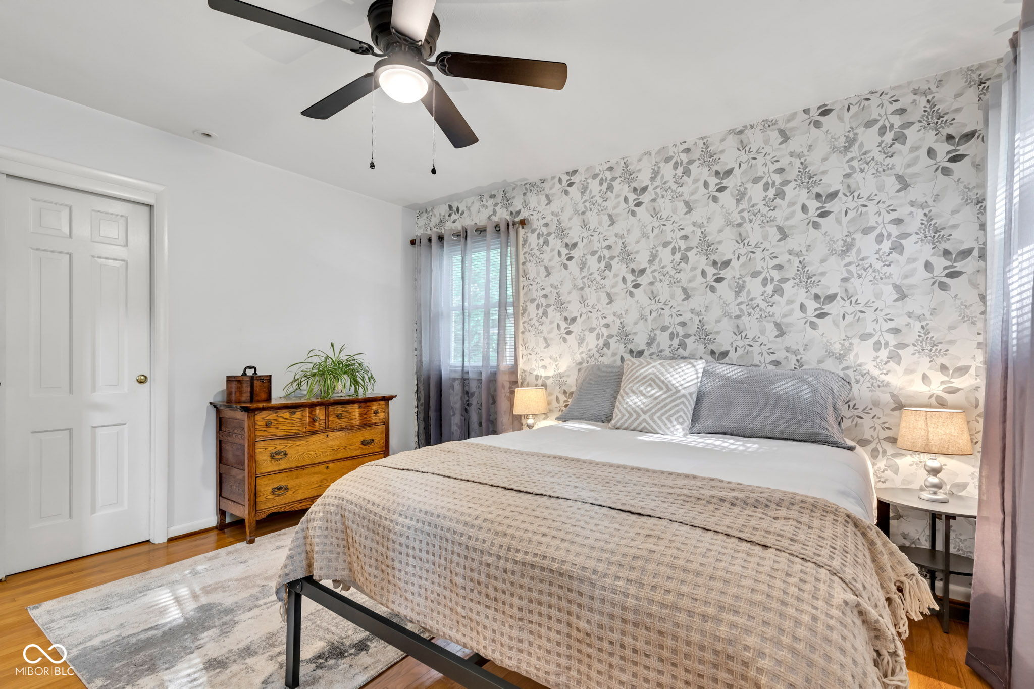 703 Chapel Hill W Drive