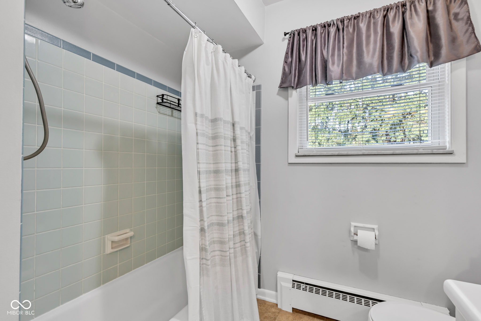 703 Chapel Hill W Drive