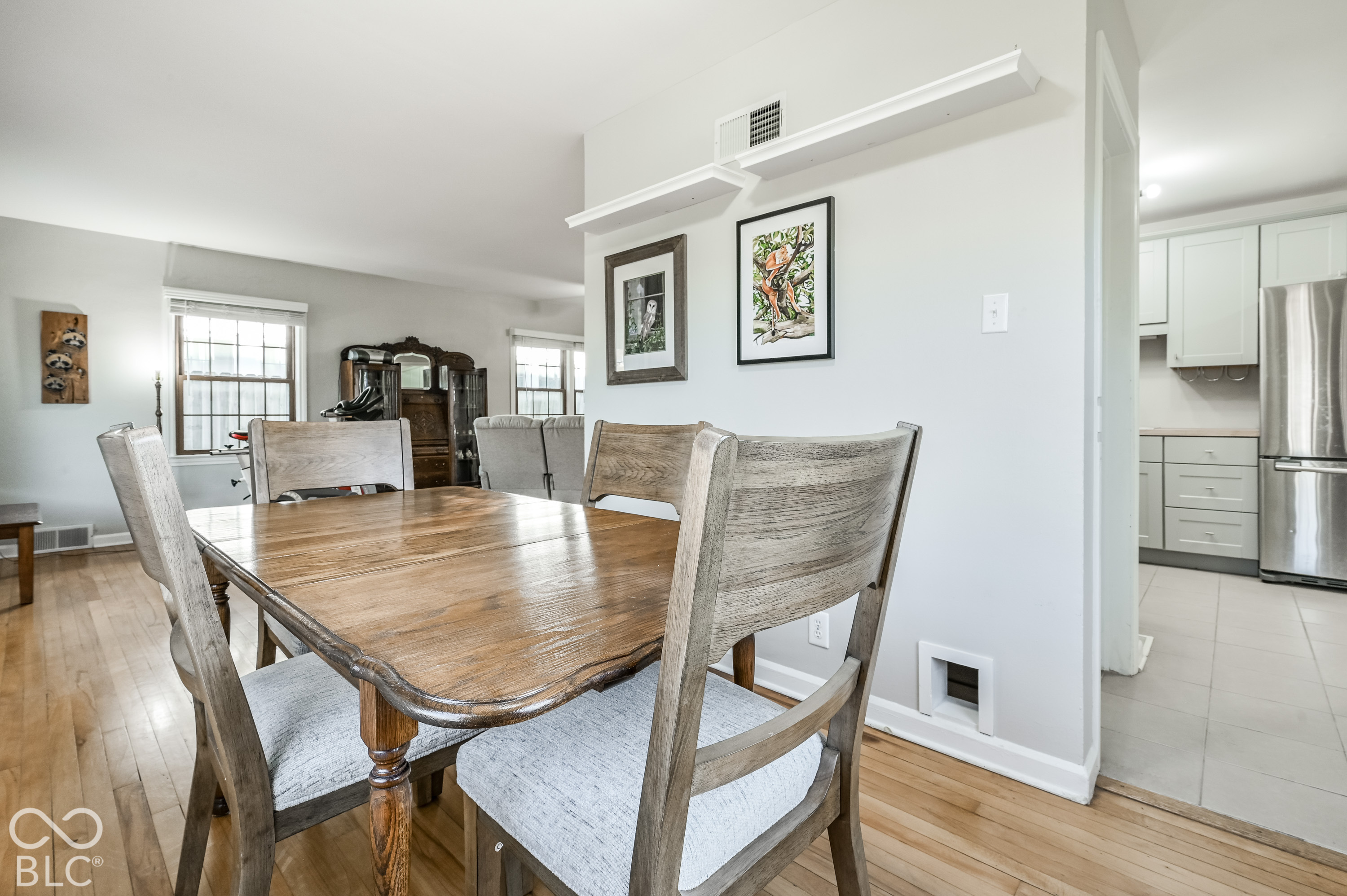301 N Ridgeview Drive