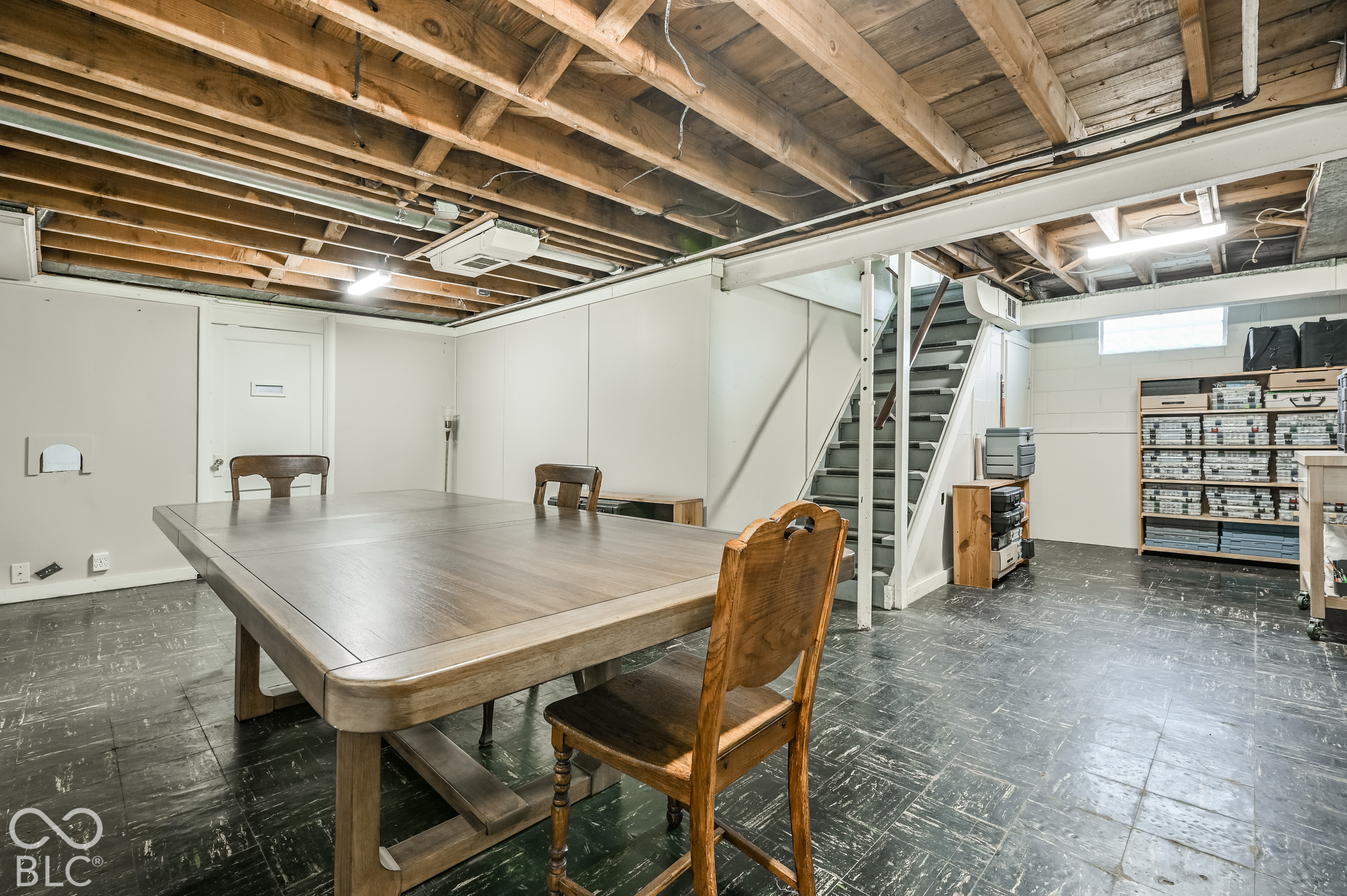 301 N Ridgeview Drive