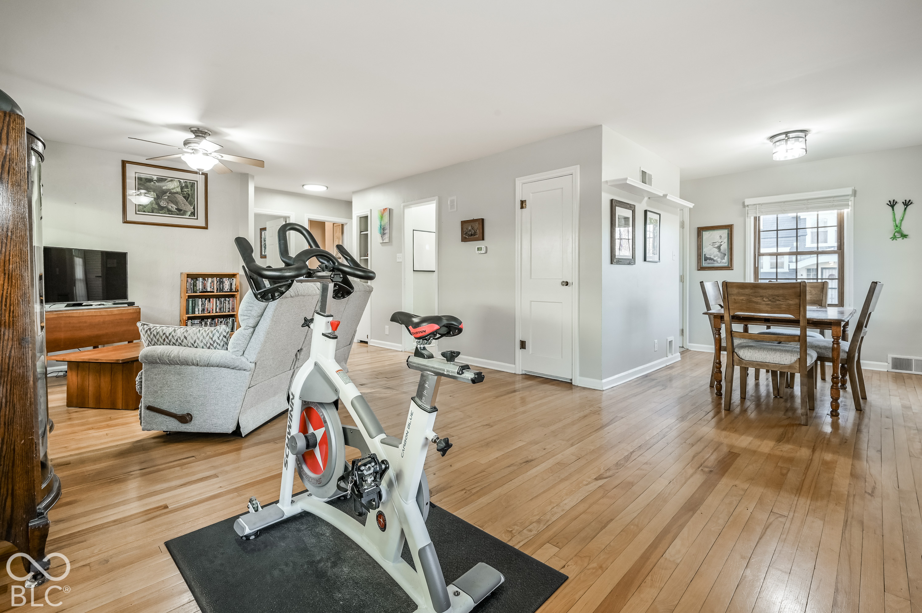 301 N Ridgeview Drive