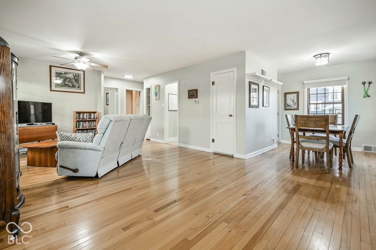 301 N Ridgeview Drive