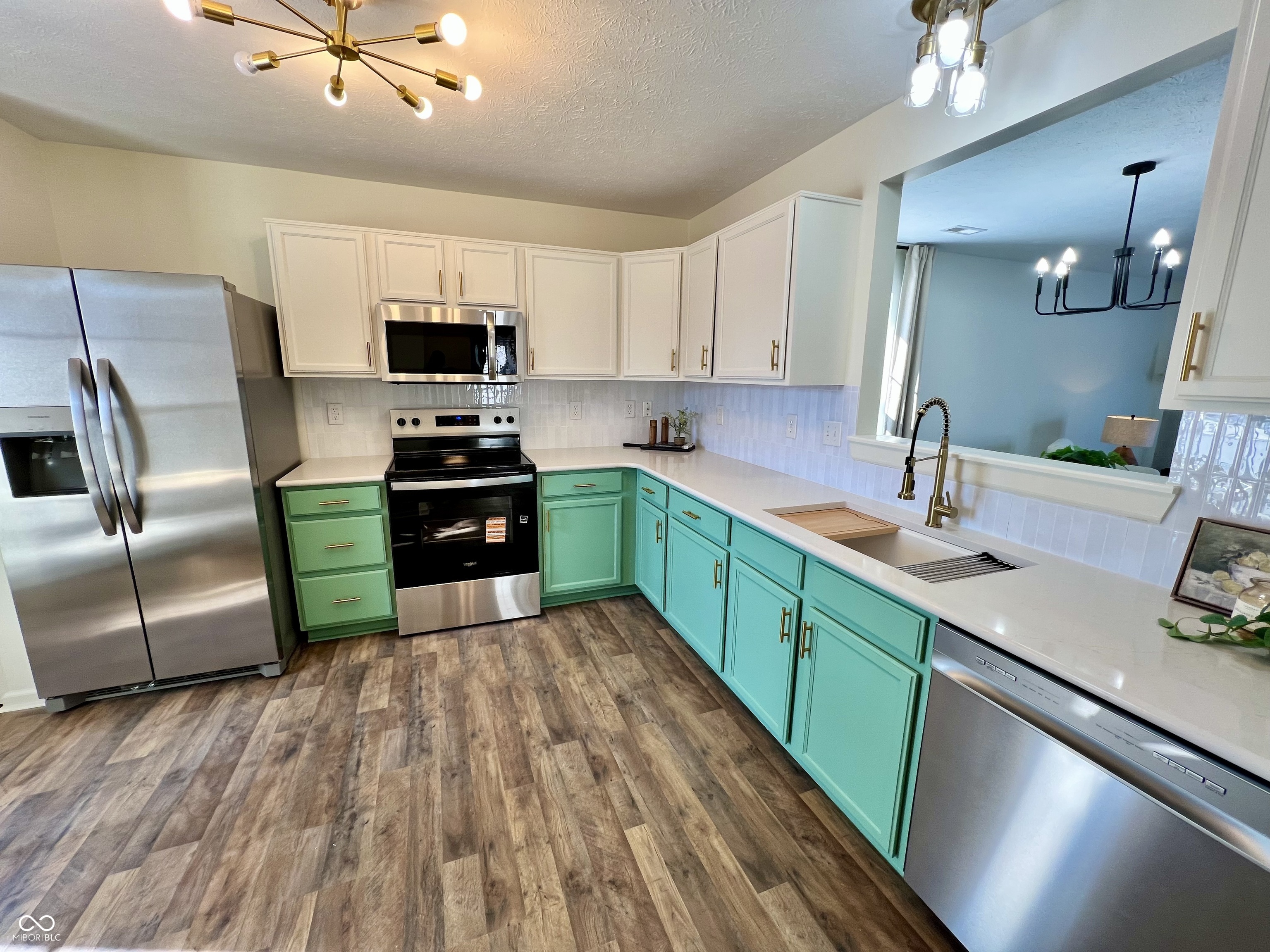 6884 N Laredo Drive