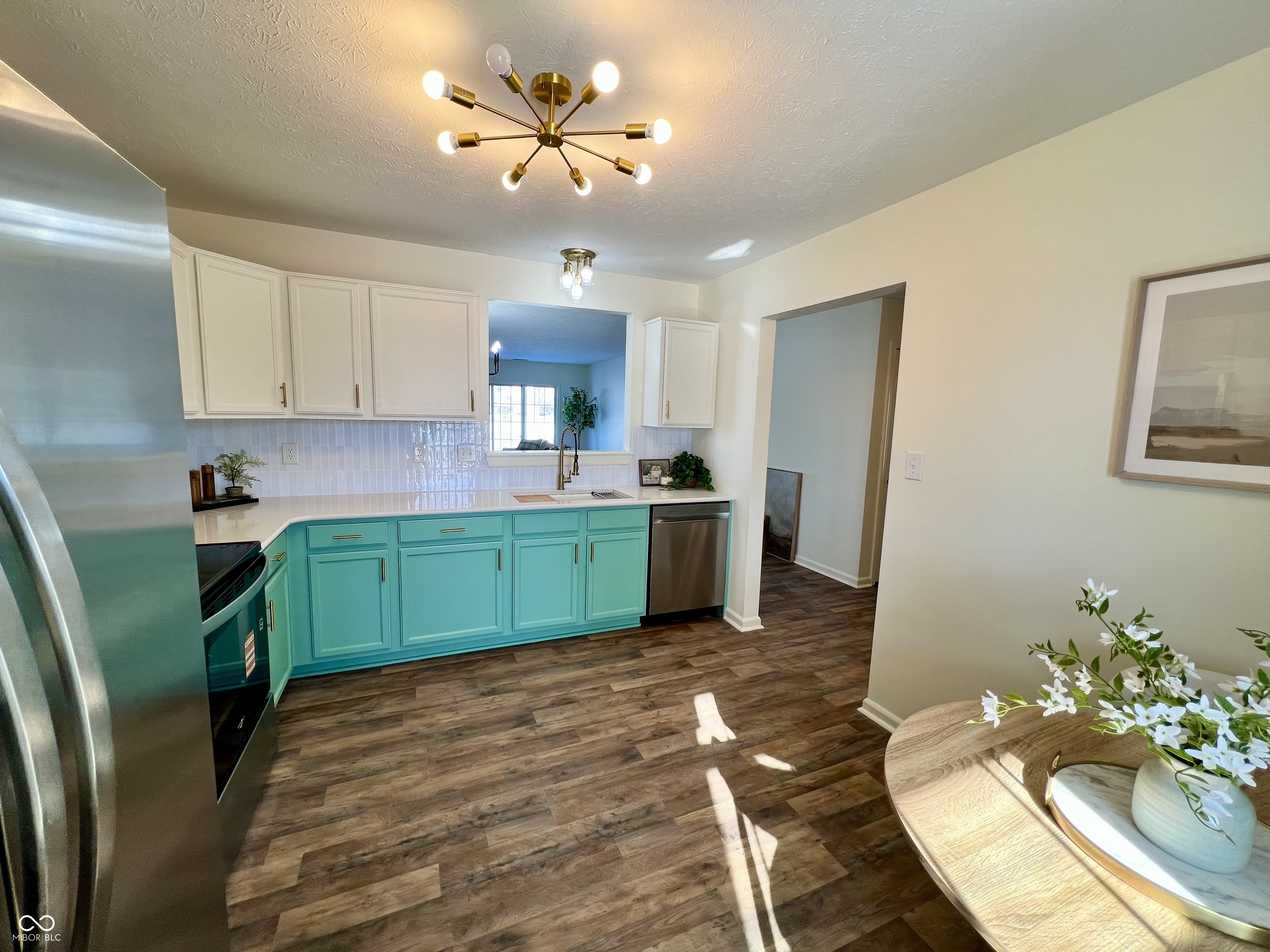 6884 N Laredo Drive
