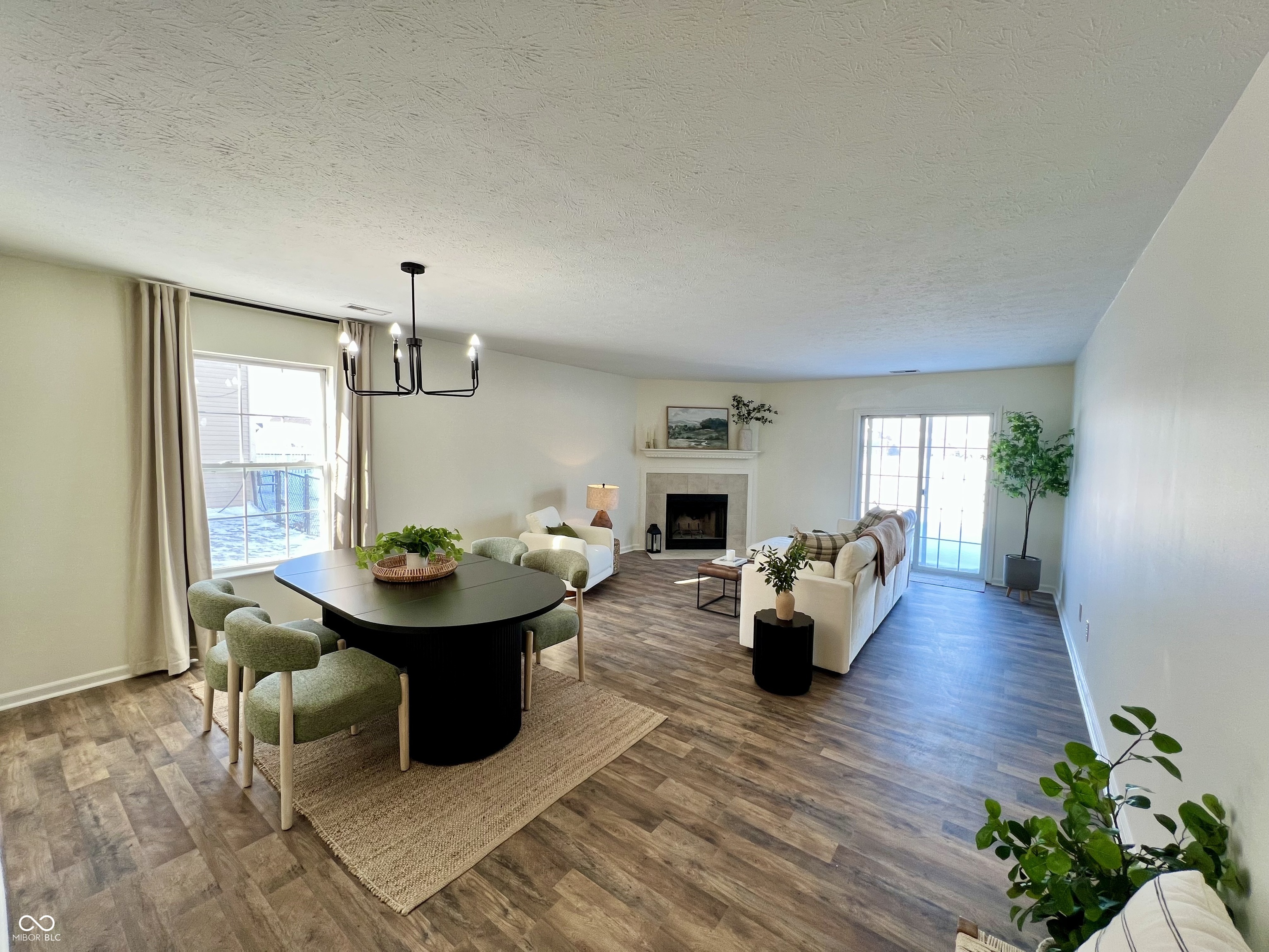 6884 N Laredo Drive