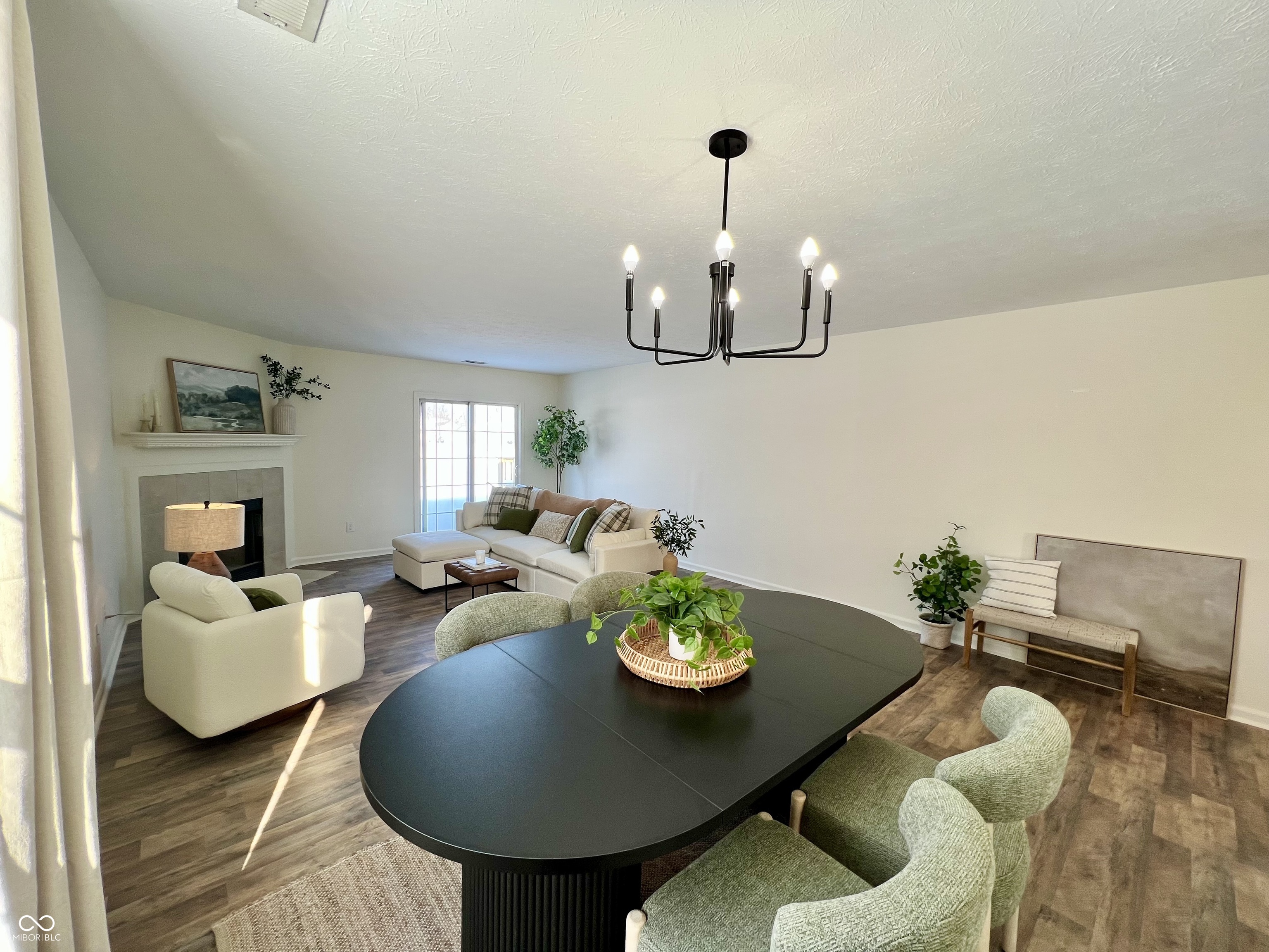 6884 N Laredo Drive