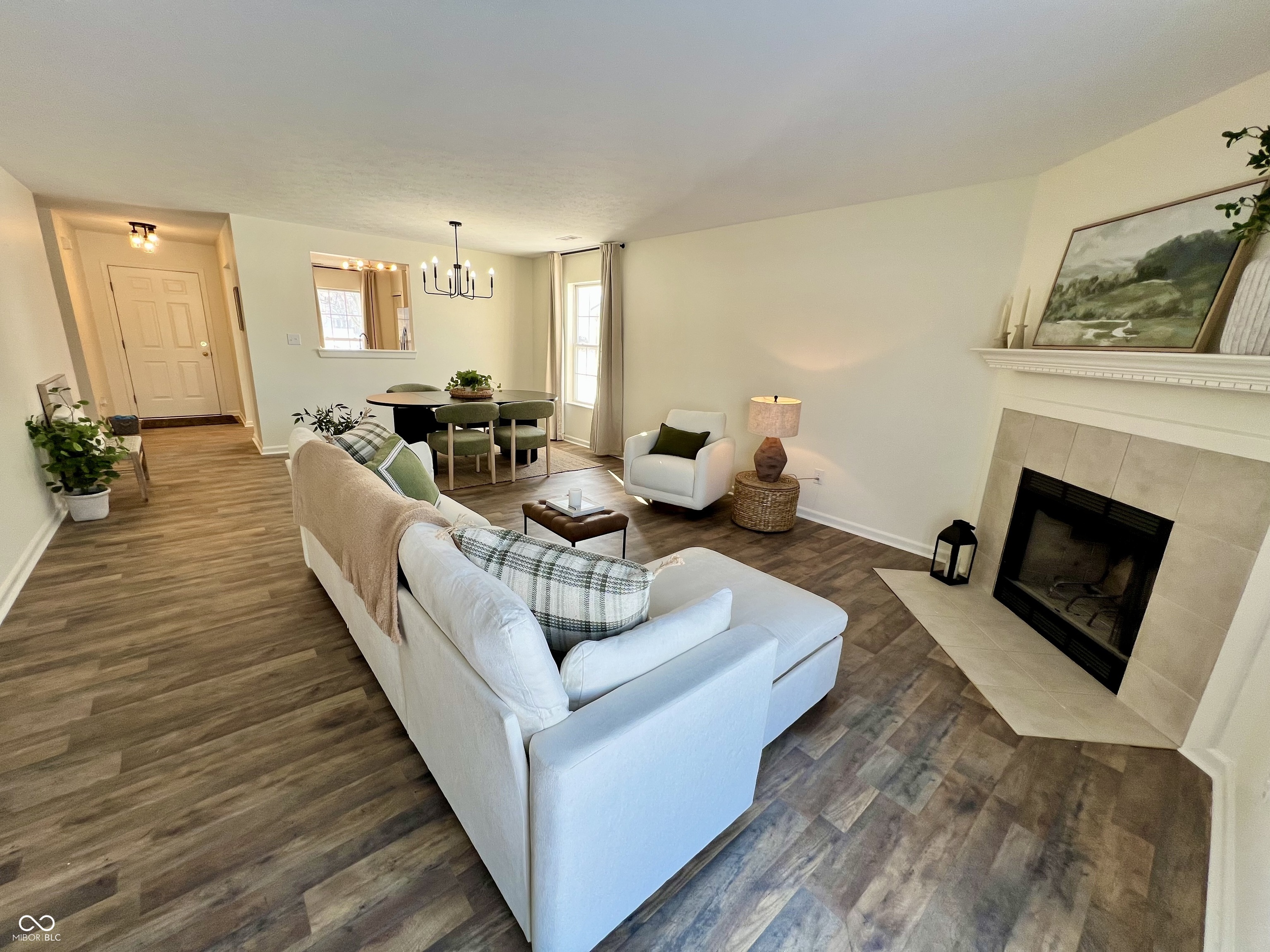 6884 N Laredo Drive
