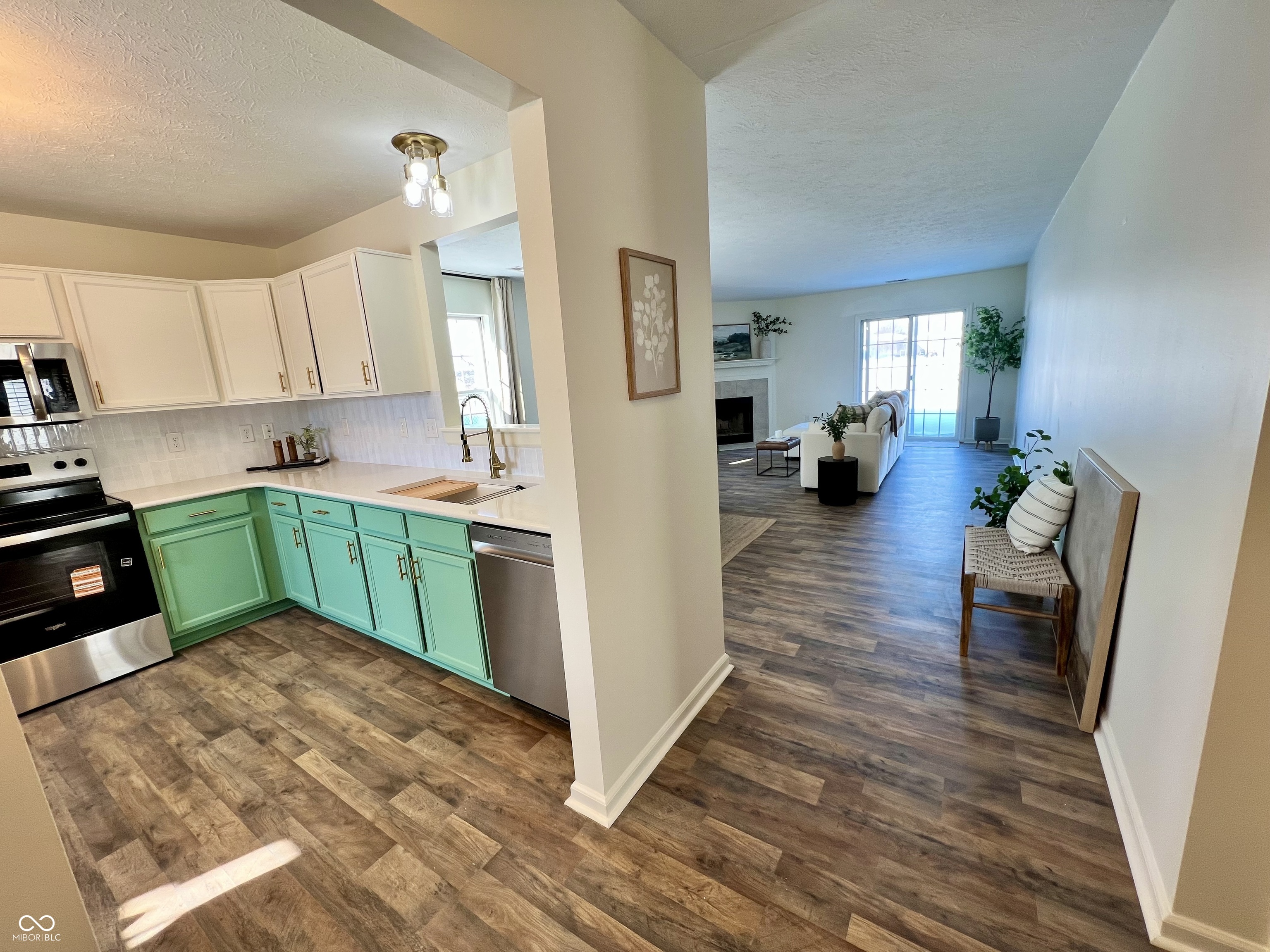 6884 N Laredo Drive